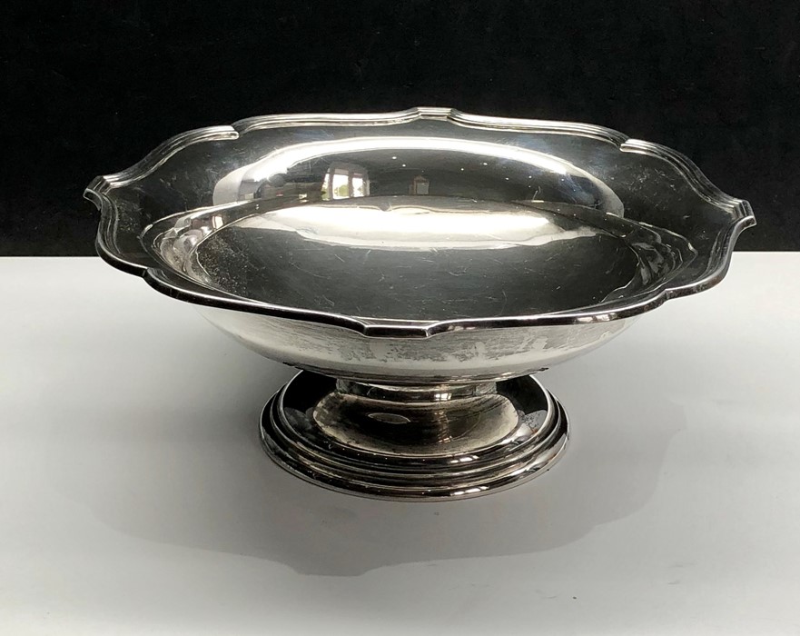 Large silver mappin and webb fruit bowl measures approx 24.cm dia height 9cm london silver hallmarks