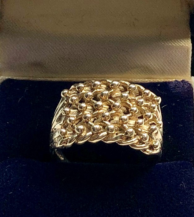 9ct gold gents ring weight 6.4g