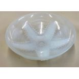 French Lalique style Opalescent glass bowl measures approx 23.5cm dia height 7cm