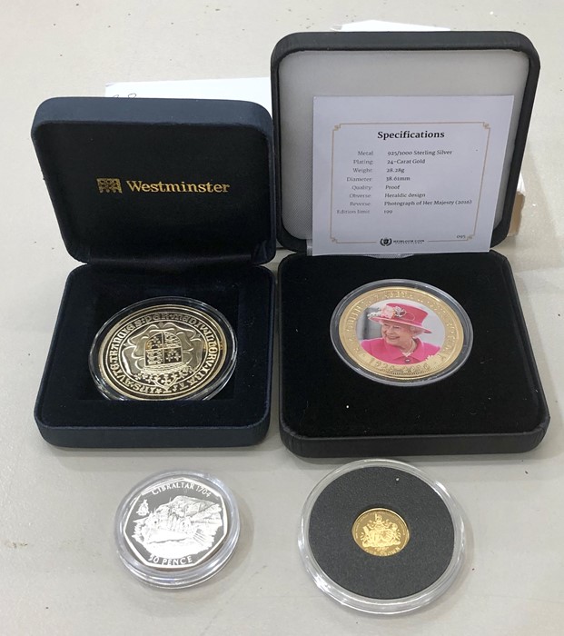 2 boxed silver proof collectors coins, with a small gold 1 crown coin and silver 50 pence - Image 2 of 3