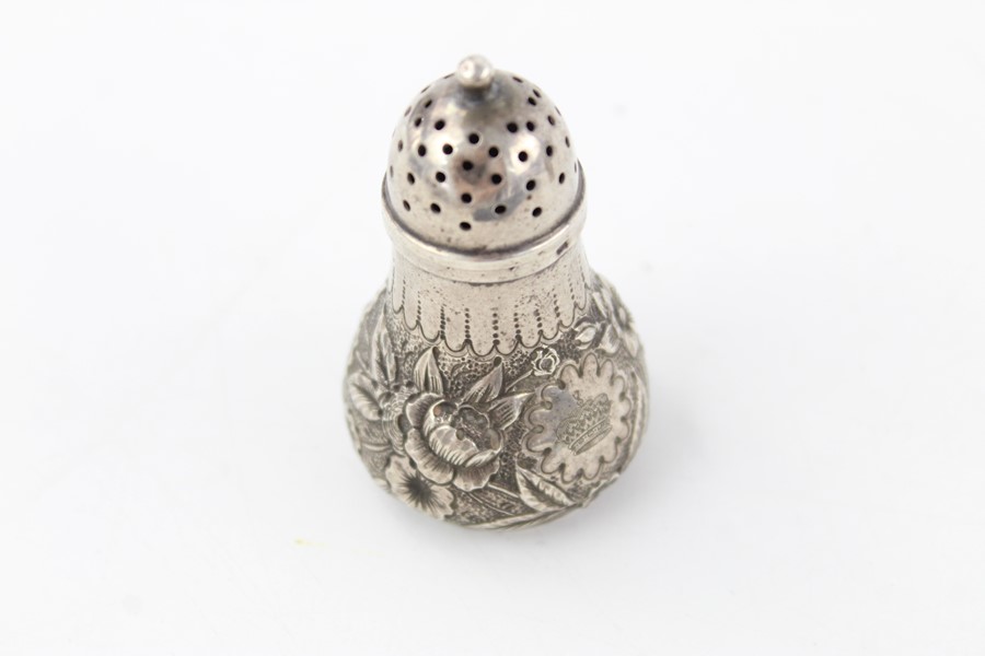 3 x Vintage 800 and 925 silver salt and pepper pots (73g) - Image 2 of 5