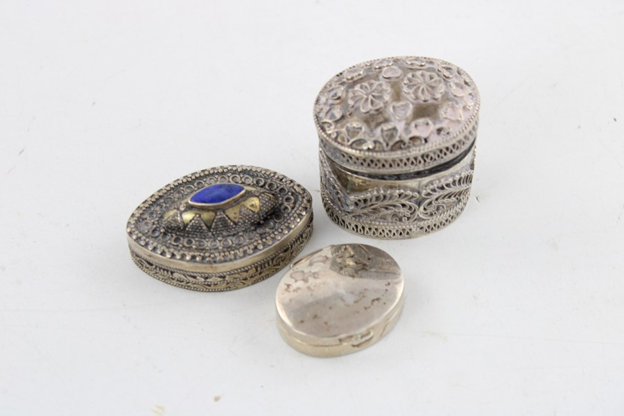 3 x Assorted vintage 800 & 925 silver pill/ trinket boxes (62g) XRF tested for purity Inc gemstones