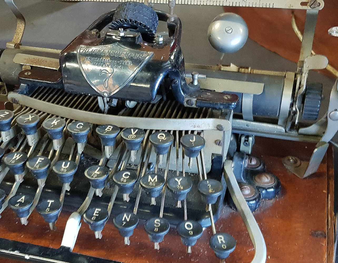 An antique Tipewriter BlickensderferAntike Schreibmaschine «Blickensderfer» in Original-Koffer. - Image 4 of 4