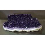 Amethyst-druse, part Amethyst-Druse, Teilstück. Herkunft: Uruguay. Gewicht: 19kg. Amethyst-druse,