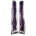 Amethyst-druse Pair with Calcite inclusions Amethyst-Druse Paar mit Kalzit Einschlüssen. Herkunft: