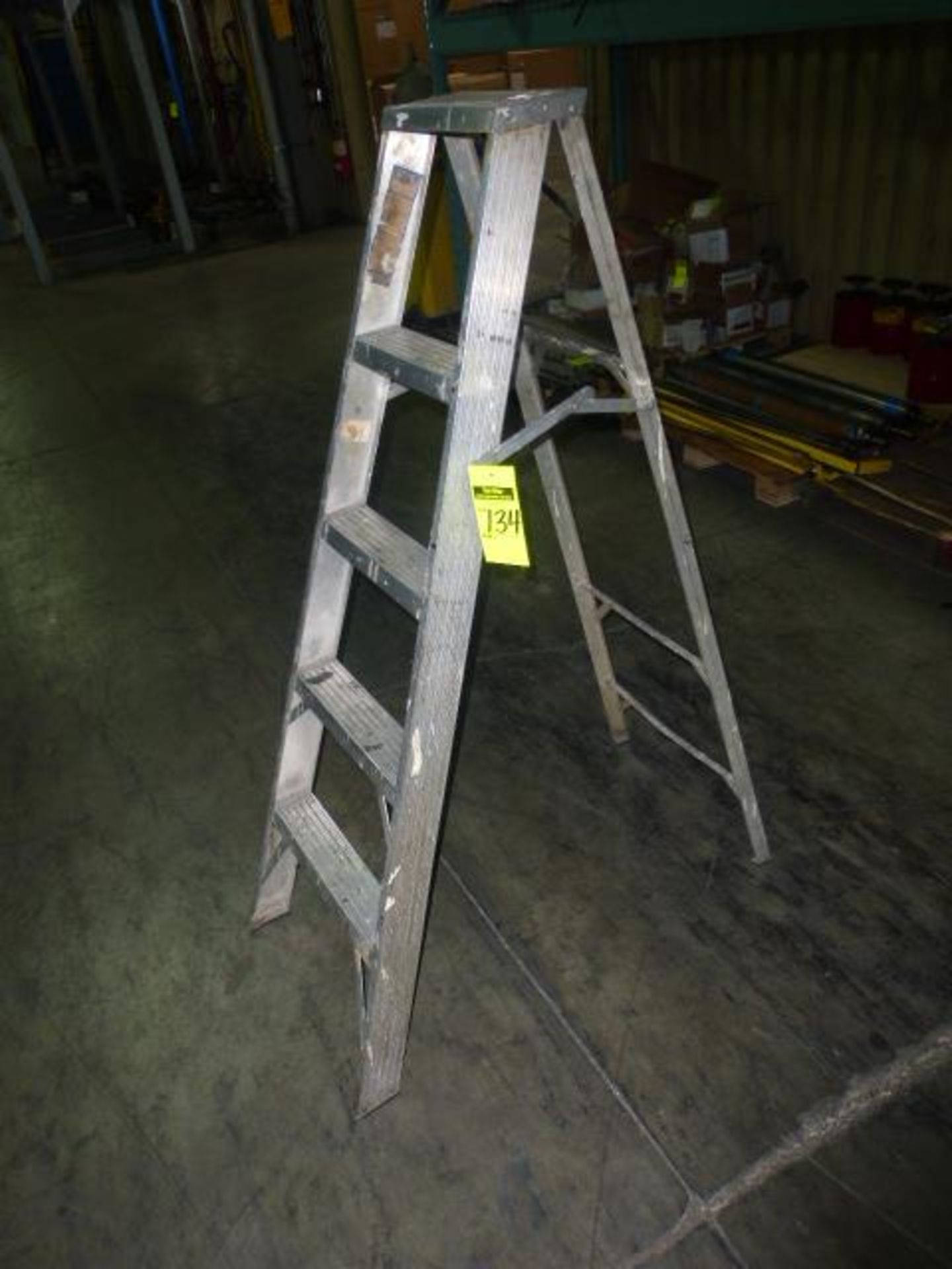 2-LADDERS 1-5' AND 1-8'