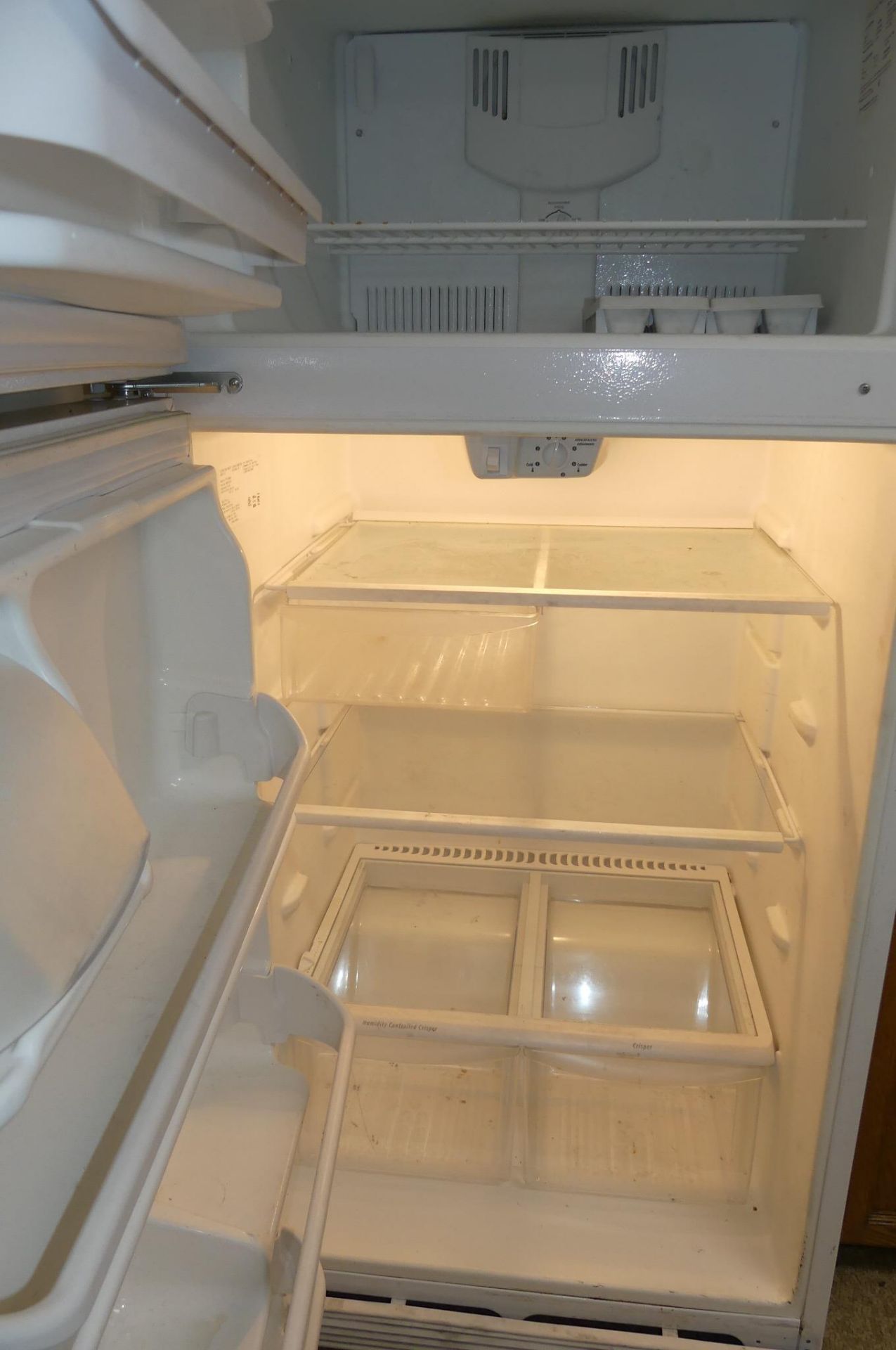 FRIDGIDAIRE FRIDGE - Image 2 of 2