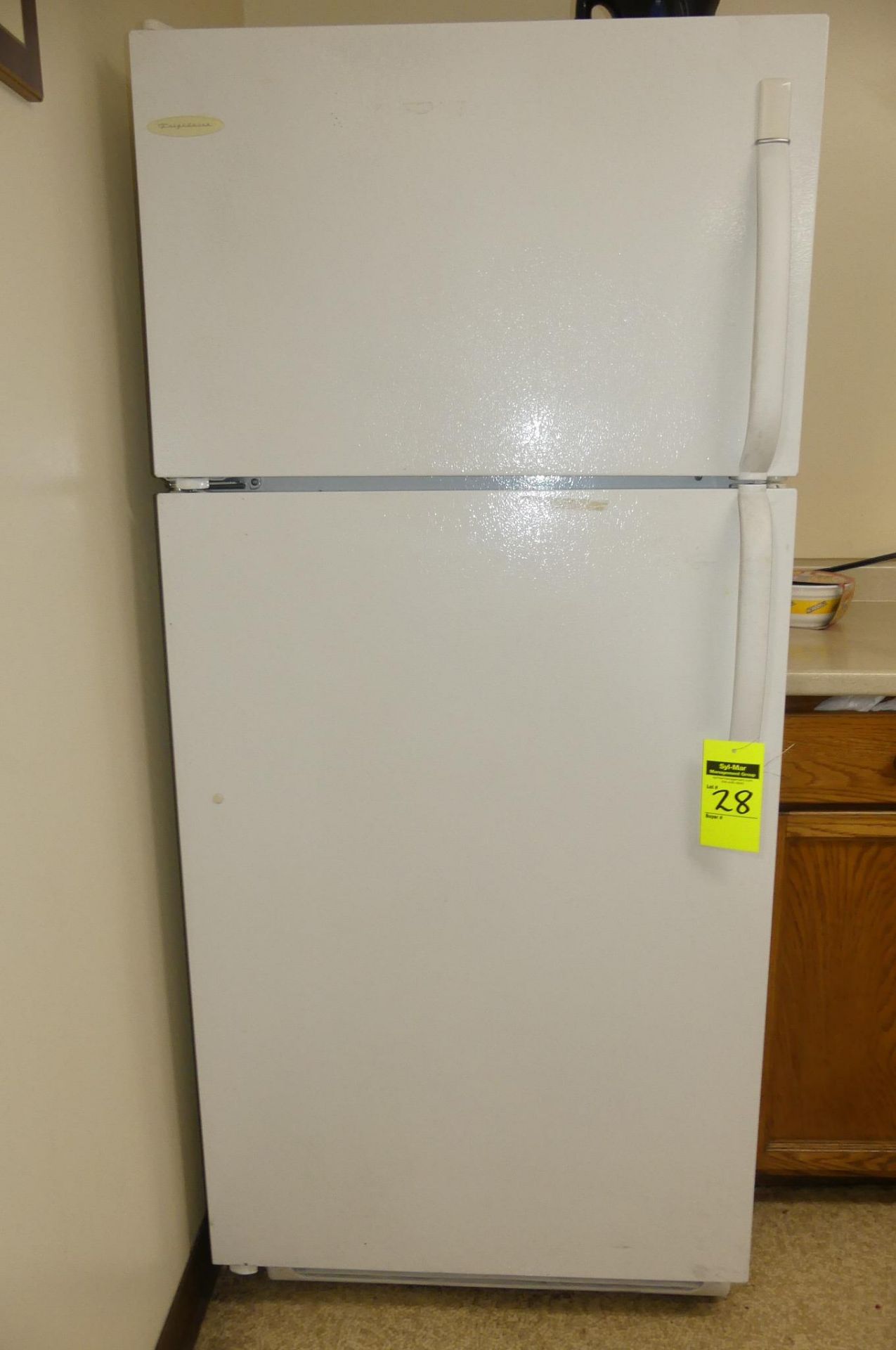 FRIDGIDAIRE FRIDGE