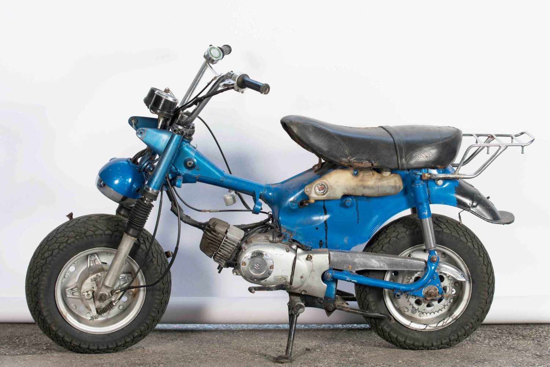 SUZUKI RV50 FIN: 138379, MOTOR: RV50-138388, österreichische Papiere, blau, BJ: 1981, mit Schlüssel,