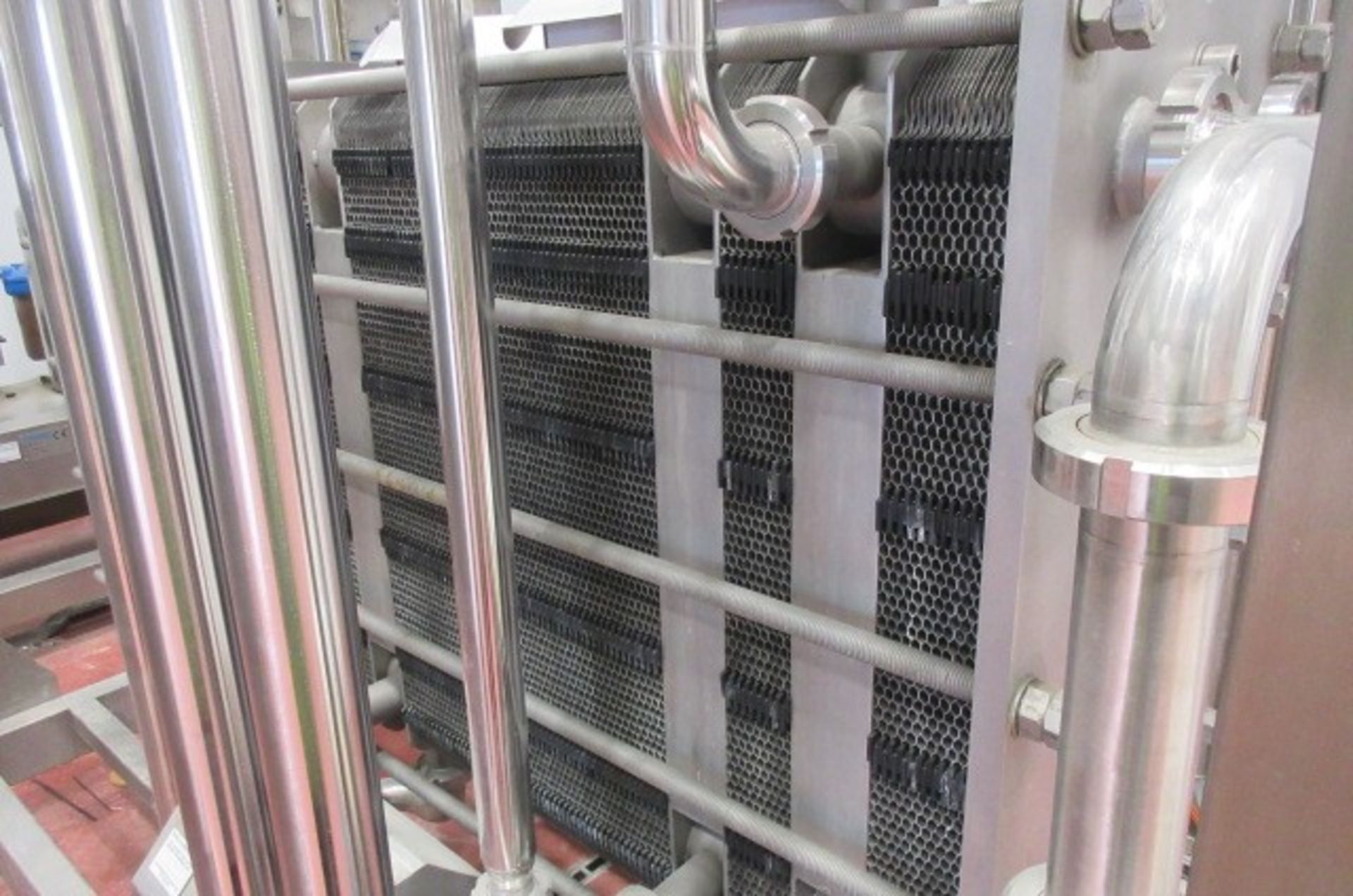 Gemak 10,000 litres / hour milk pasteuriser (2011) - Image 3 of 12