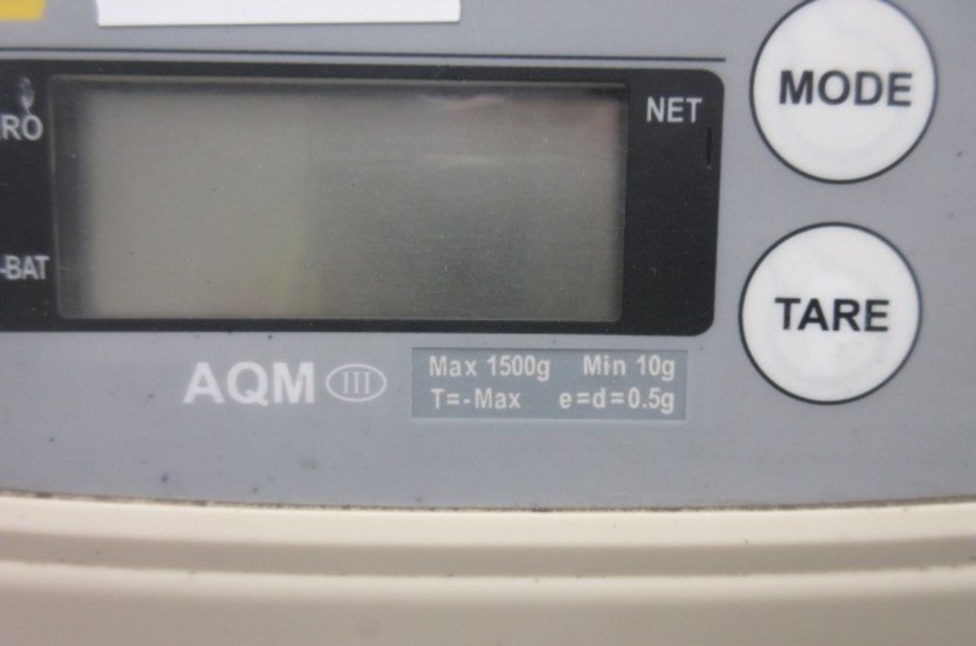 UWE AQM digital weigh scale. - Image 2 of 4