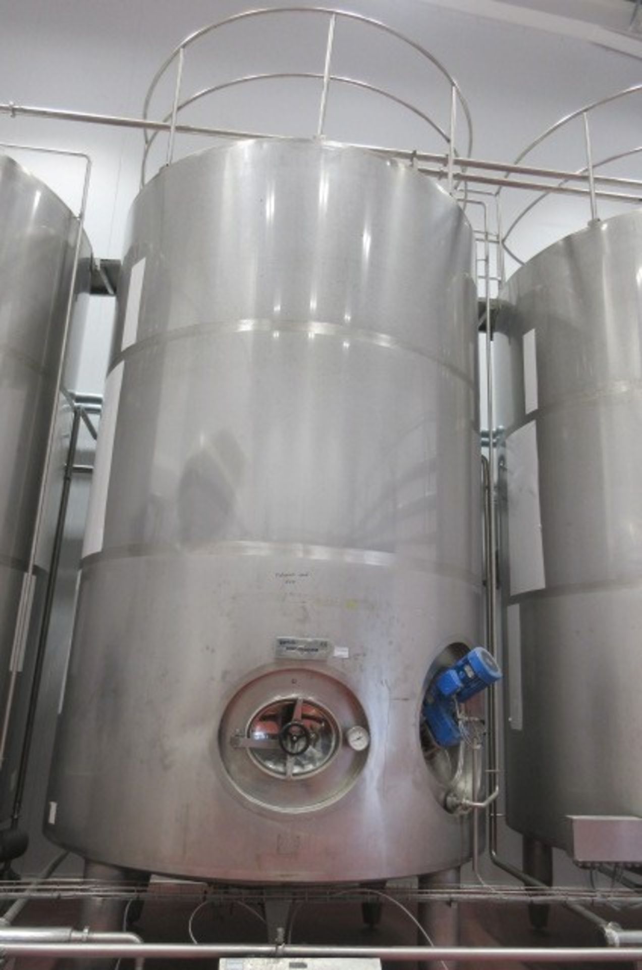 Gemak s/s jacketed & agitated pasteurised milk storage tank, 25,000 litres (2011)