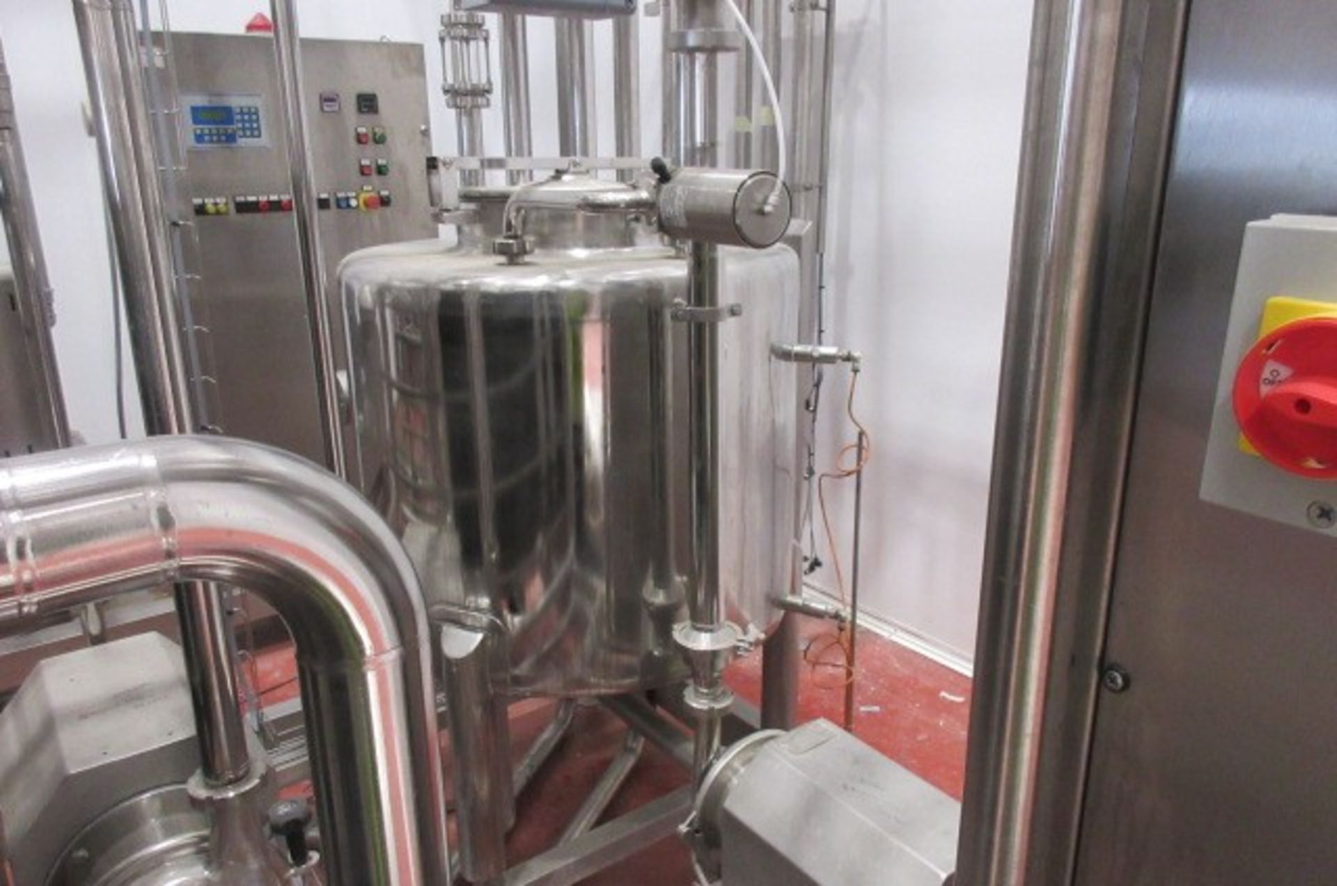 Gemak 10,000 litres / hour milk pasteuriser (2011) - Image 5 of 12