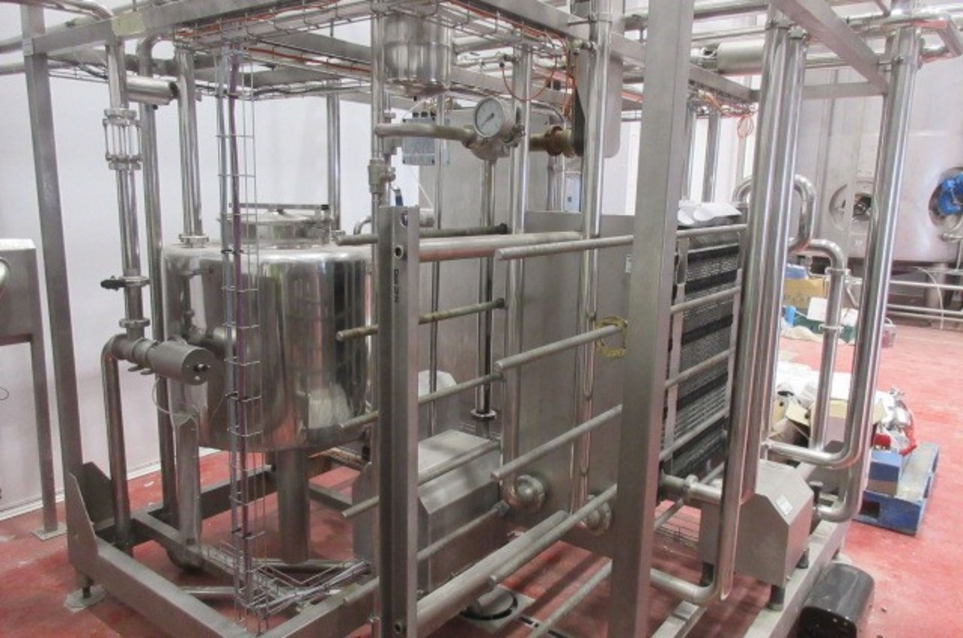 Gemak 10,000 litres / hour milk pasteuriser (2011) - Image 2 of 12