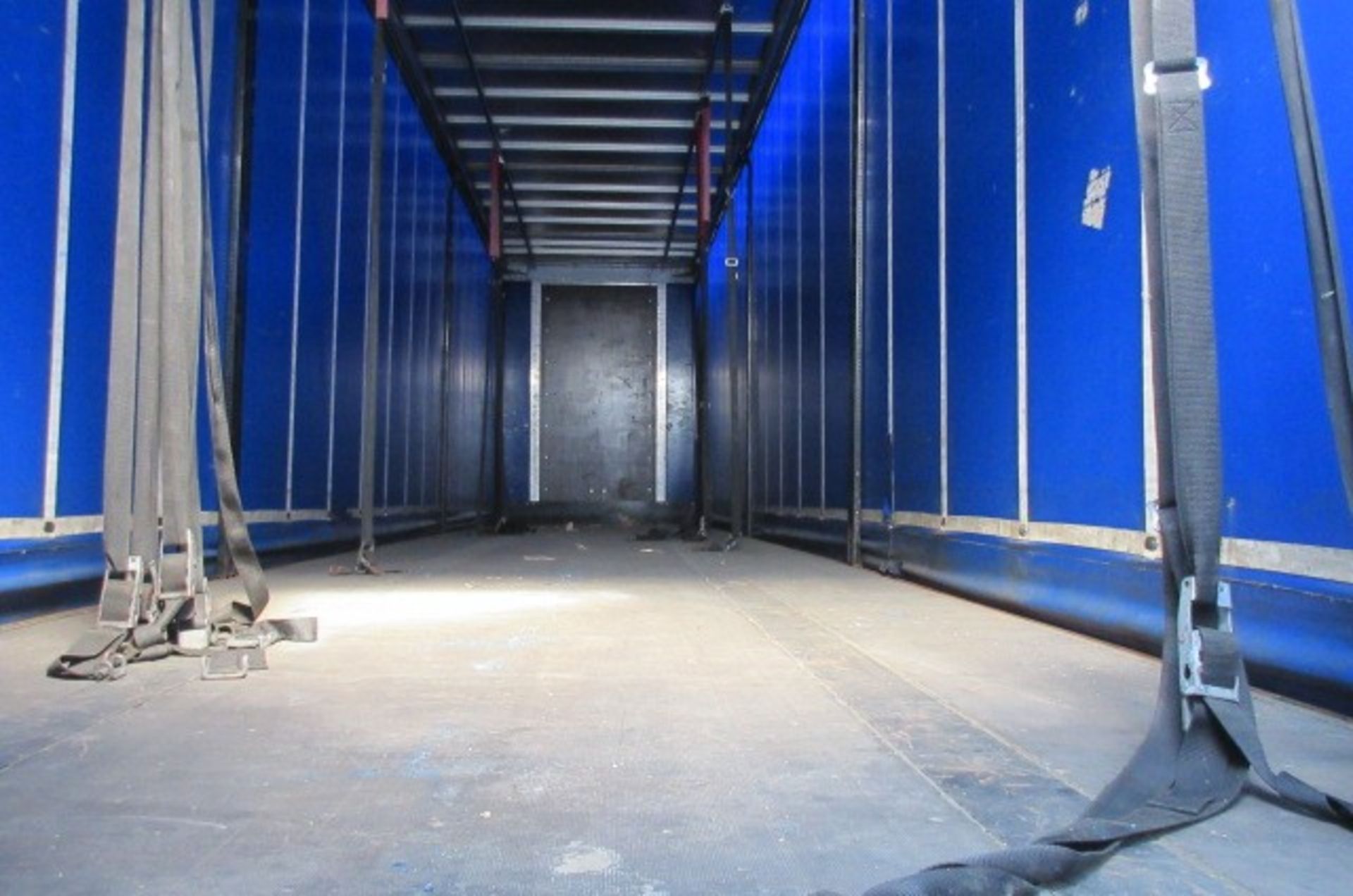 SDC 13.7m tri-axle curtainside trailer (2012) - Image 9 of 9