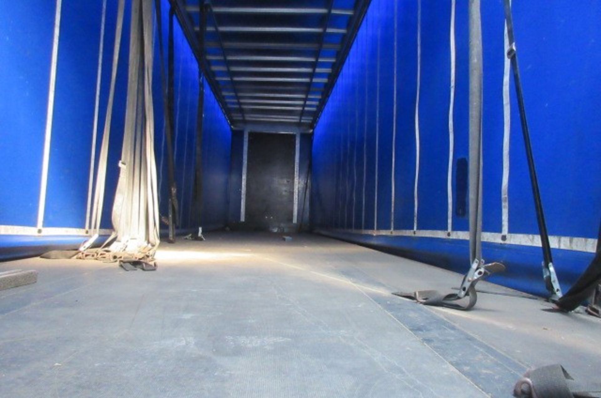 SDC 13.7m tri-axle curtainside trailer (2012) - Image 19 of 19