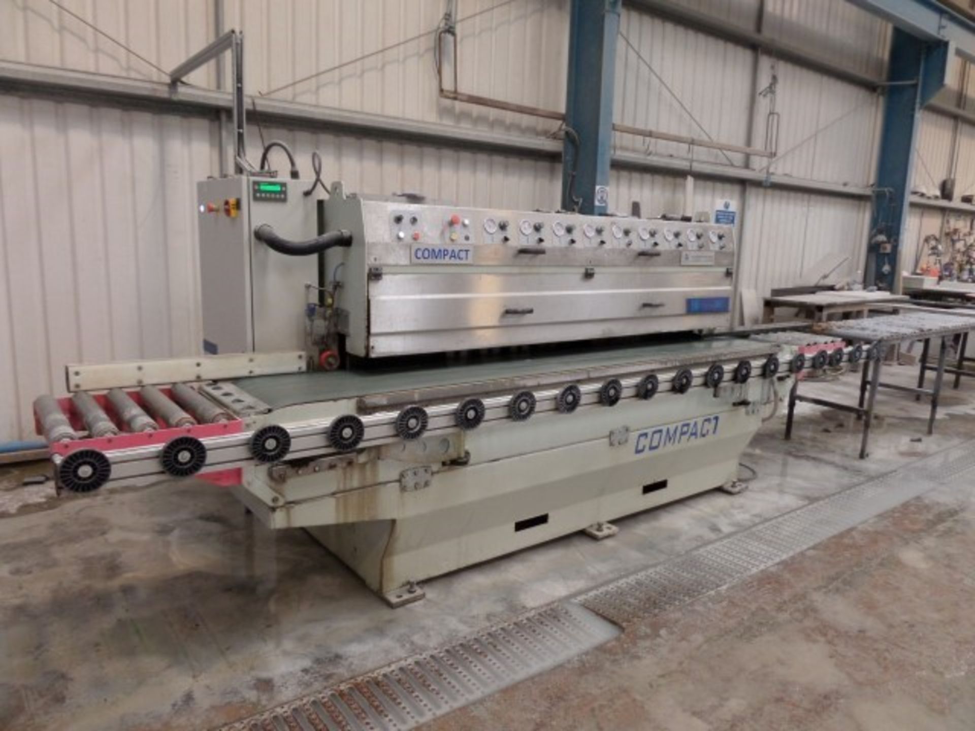 Accurite Techno Modena Compact multi-head edge polisher (2016)