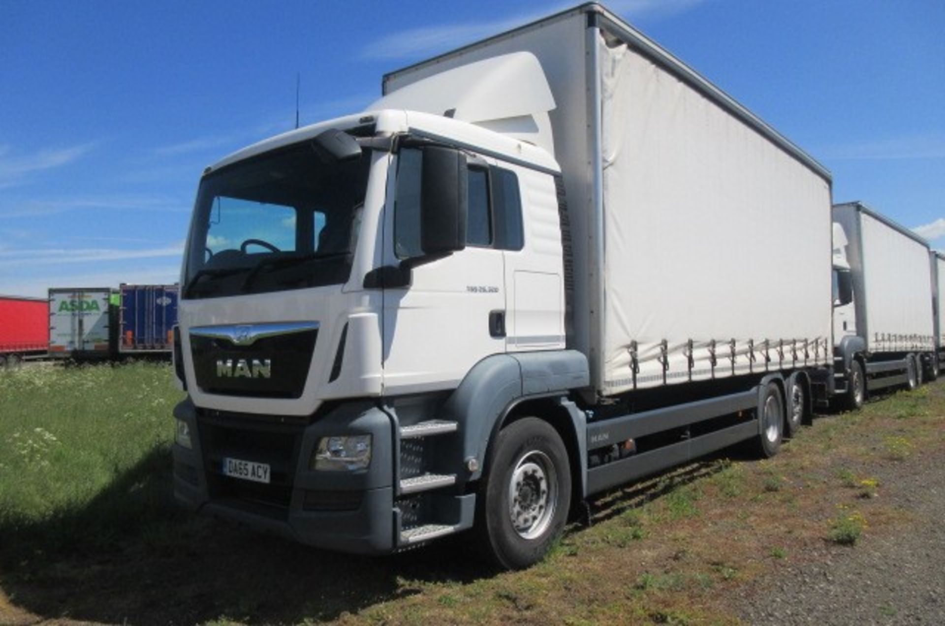 MAN TGS 26.320 6X2-2BL Euro 6 rigid curtainside (DA65 ACY)