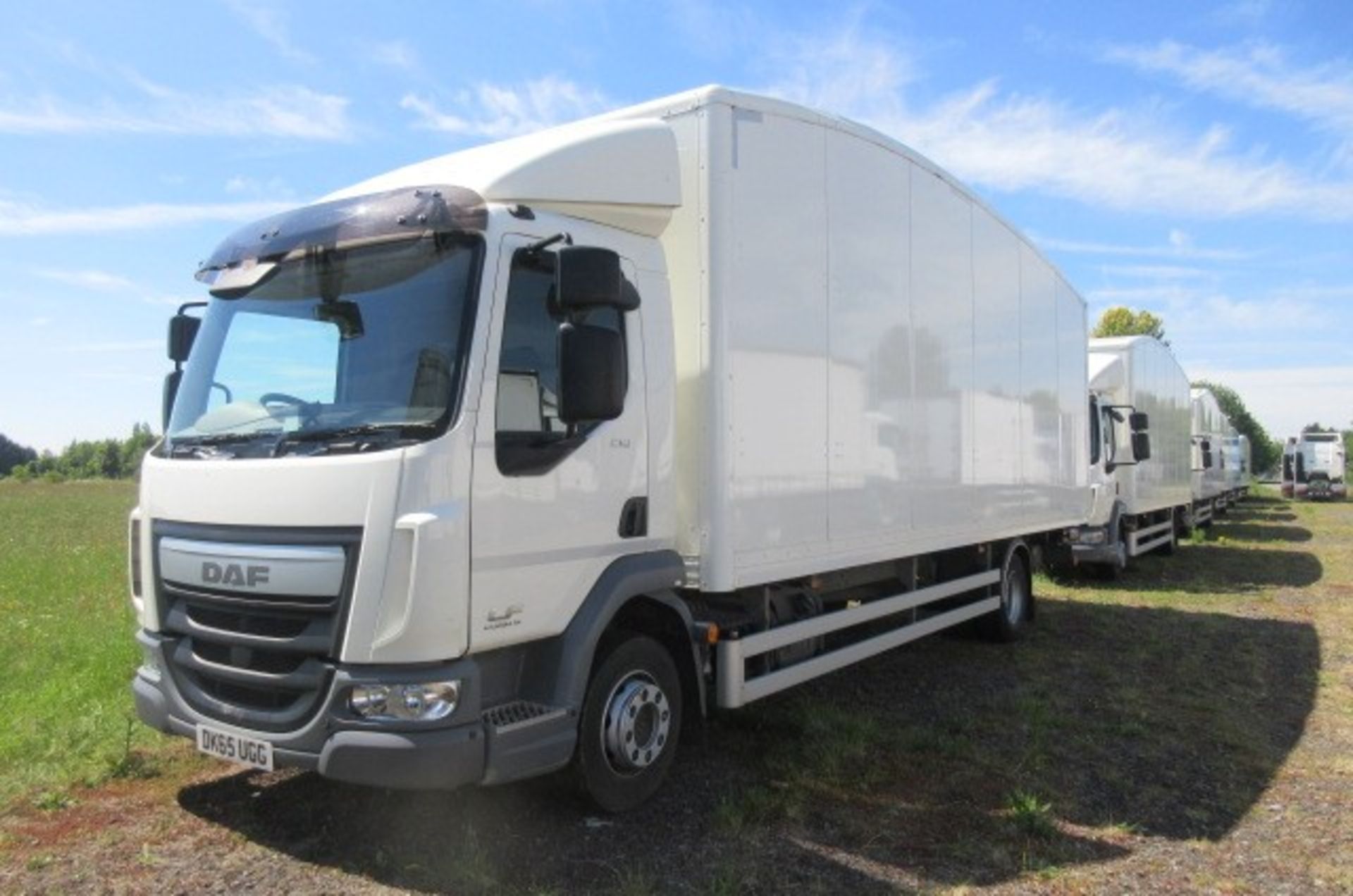 DAF FA LF 210 12-ton 4x2 Euro 6 rigid box (DK65 UGG) - Image 7 of 15