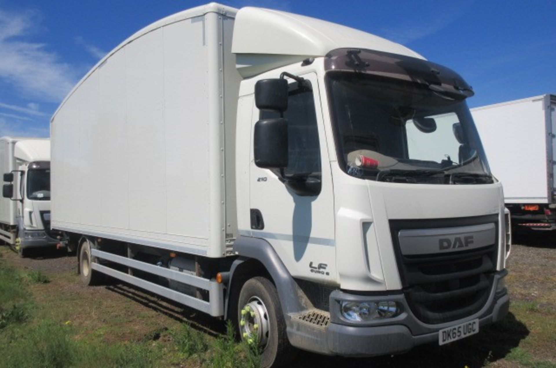 DAF FA LF210 12-ton 4x2 Euro 6 rigid box (DK65 UGC) - Image 4 of 13