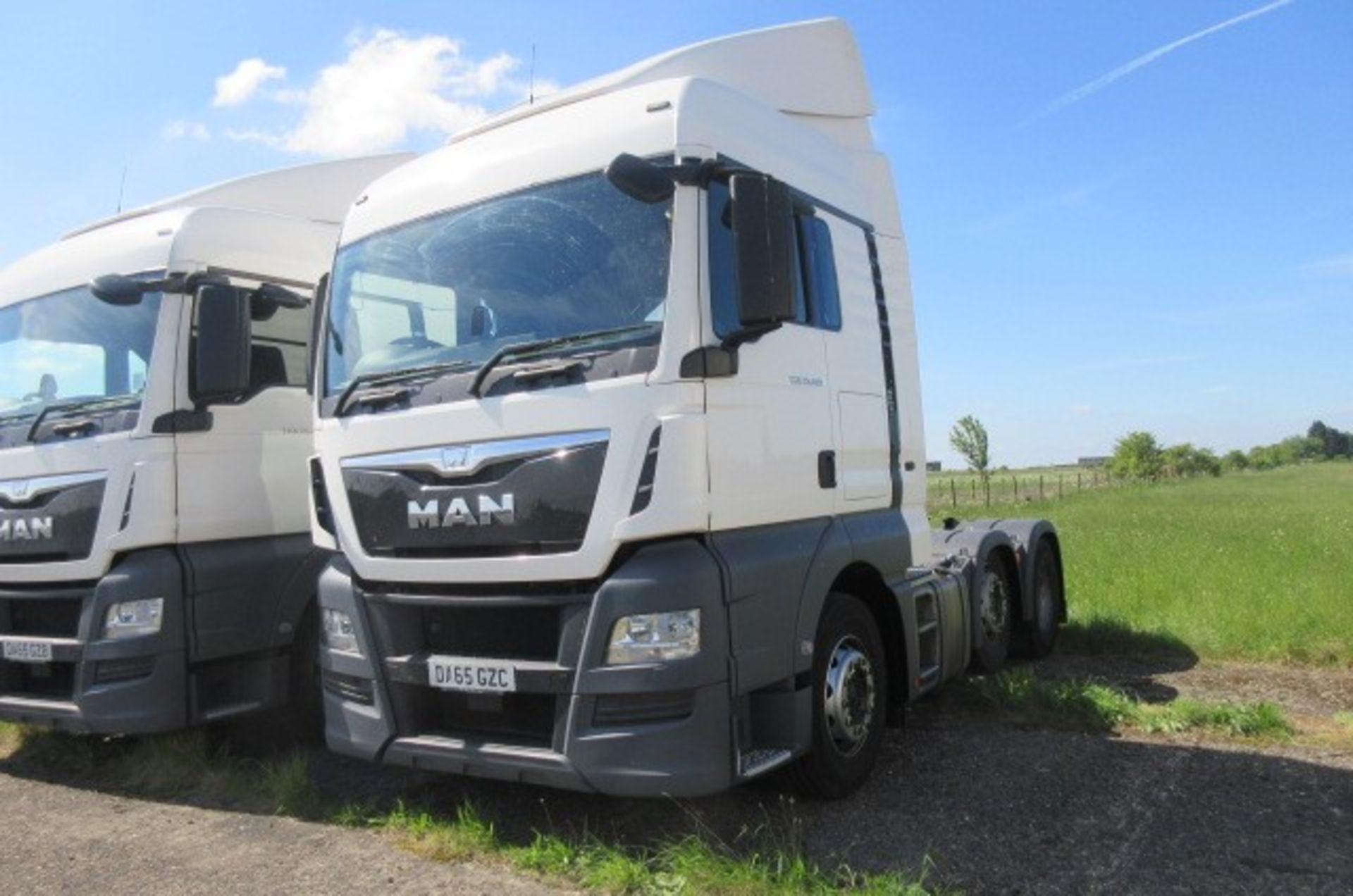 MAN TGX 26.480 6X2/2 BLS Euro 6 tractor unit (DA65 GZC)