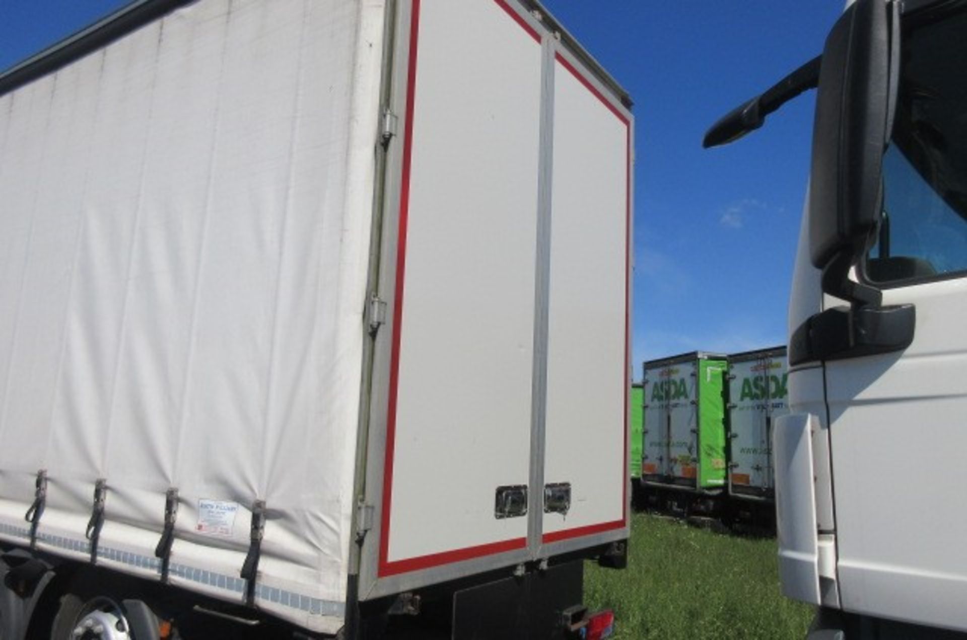 MAN TGS 26.320 6X2-2BL Euro 6 rigid curtainside (DA65 ACZ) - Image 10 of 16