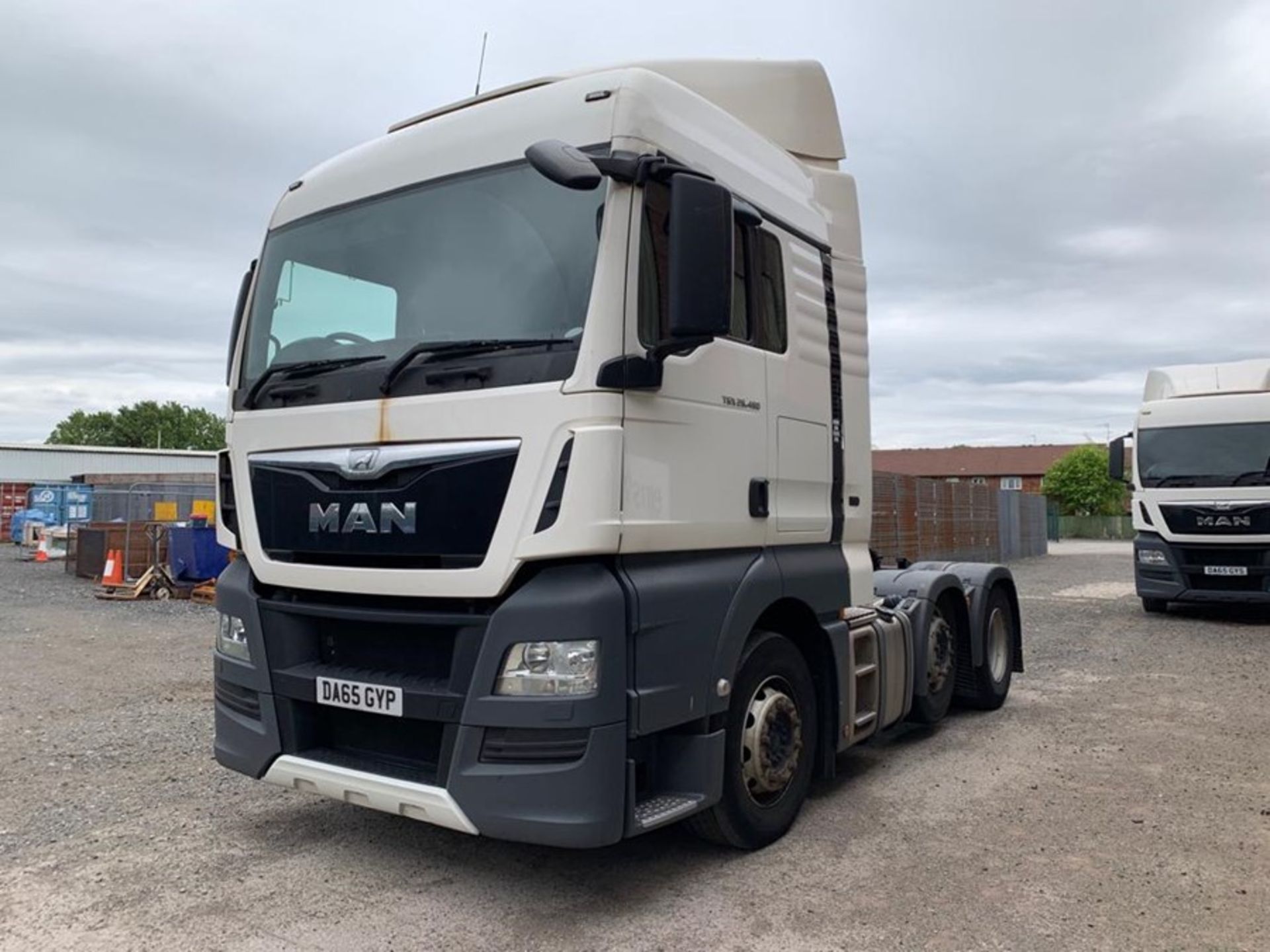 MAN TGX 26.480 Euro 6 6x2 tractor unit (DA65 GYP)