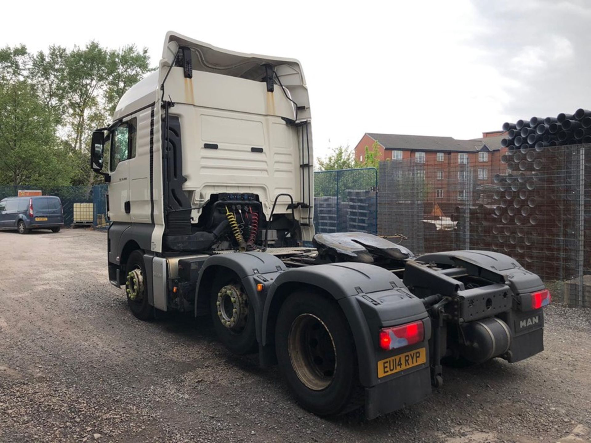 MAN TGX 26.480 6x2/2 BLS Tractor Unit (EU14 RYP) - Image 4 of 19