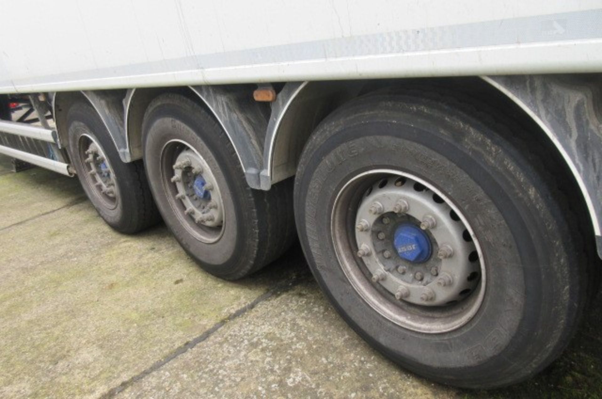 STAS S300ZX Walking Floor Trailer (2017) - Image 8 of 15