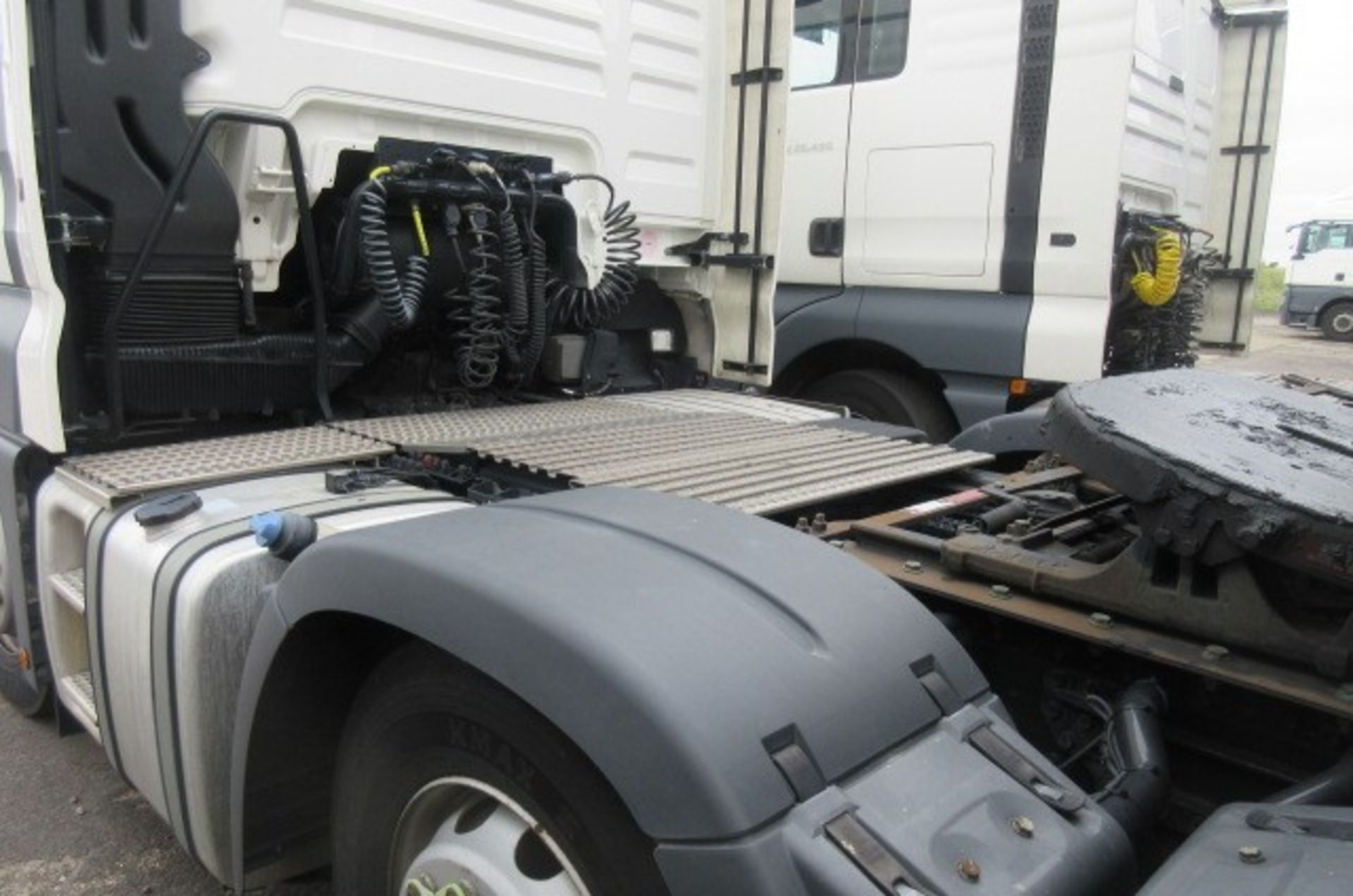 MAN TGX 26.480 6X2/2 BLS tractor unit (DA65 GZF) - Image 13 of 20