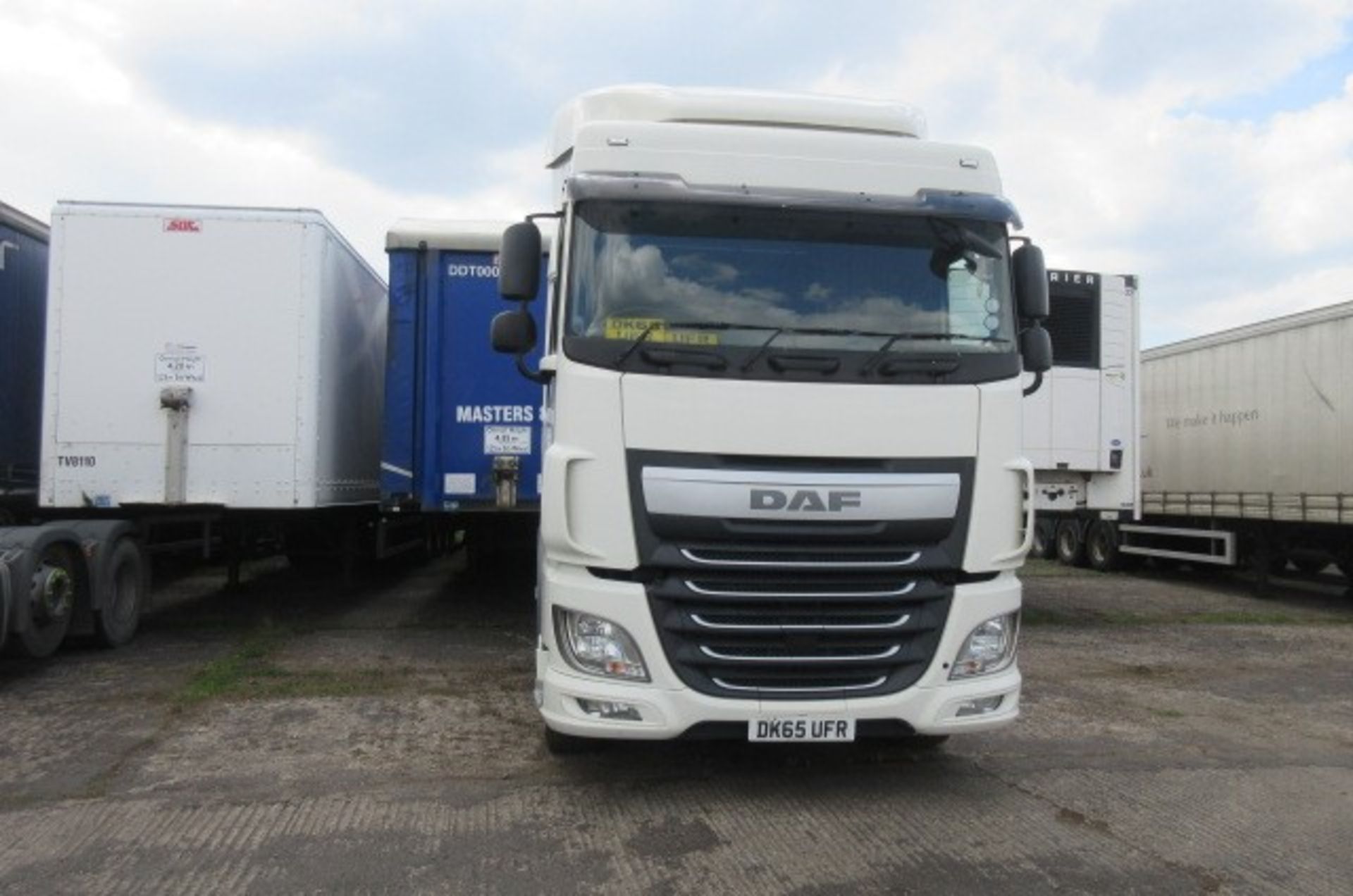 DAF XF 460 FTG 6x2 tractor unit (DK65 UFR) - Image 3 of 12