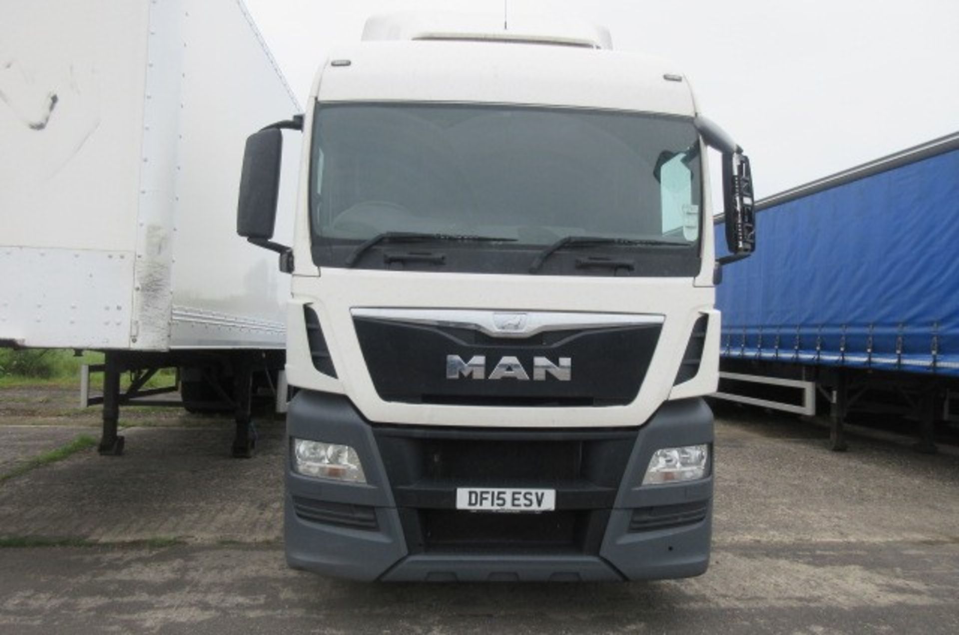 MAN TGX 26.480 6X2/2 BLS auto tractor unit (DF15 ESV) - Image 11 of 19