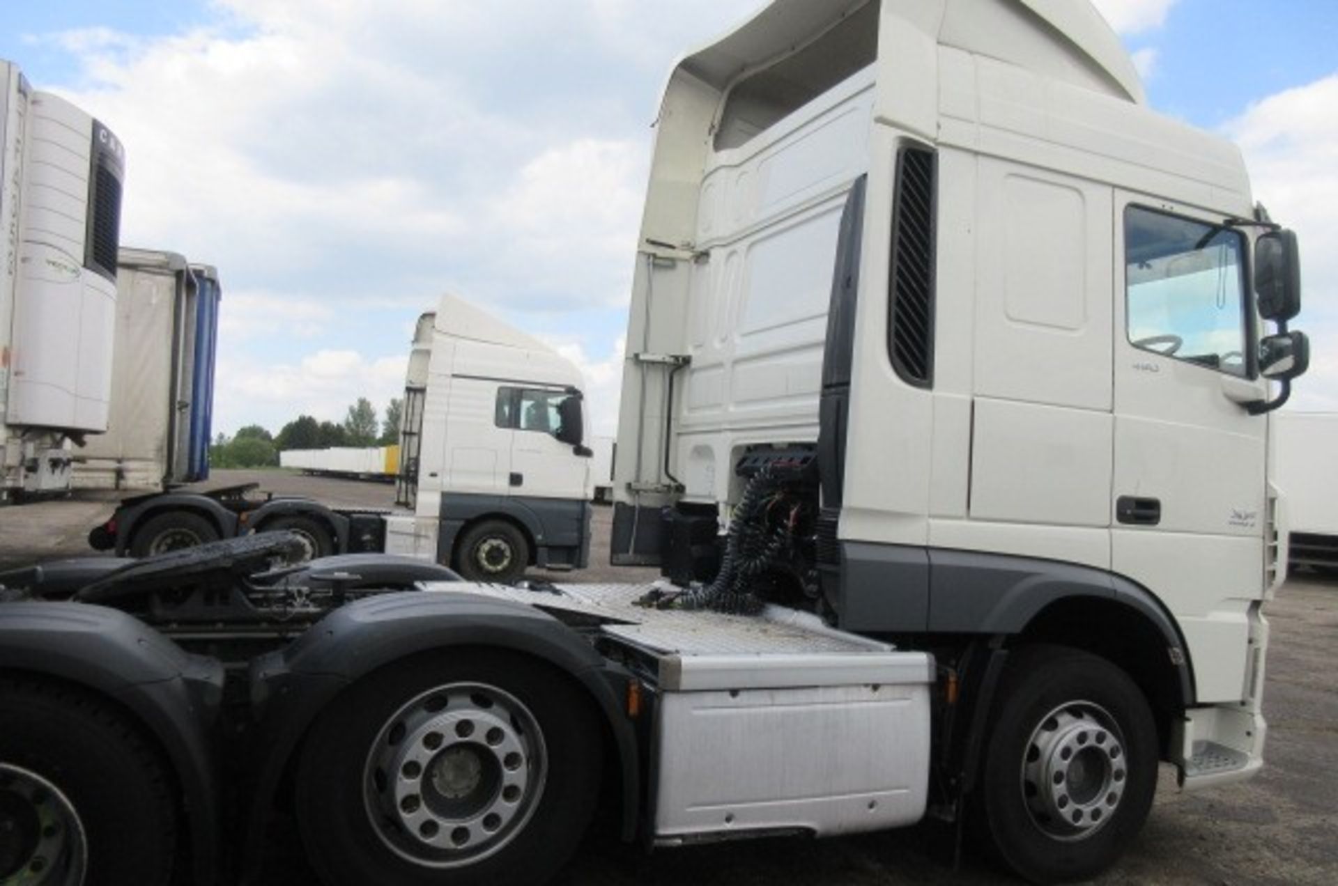 DAF XF 460 FTG 6x2 tractor unit (DK65 UFR) - Image 6 of 12