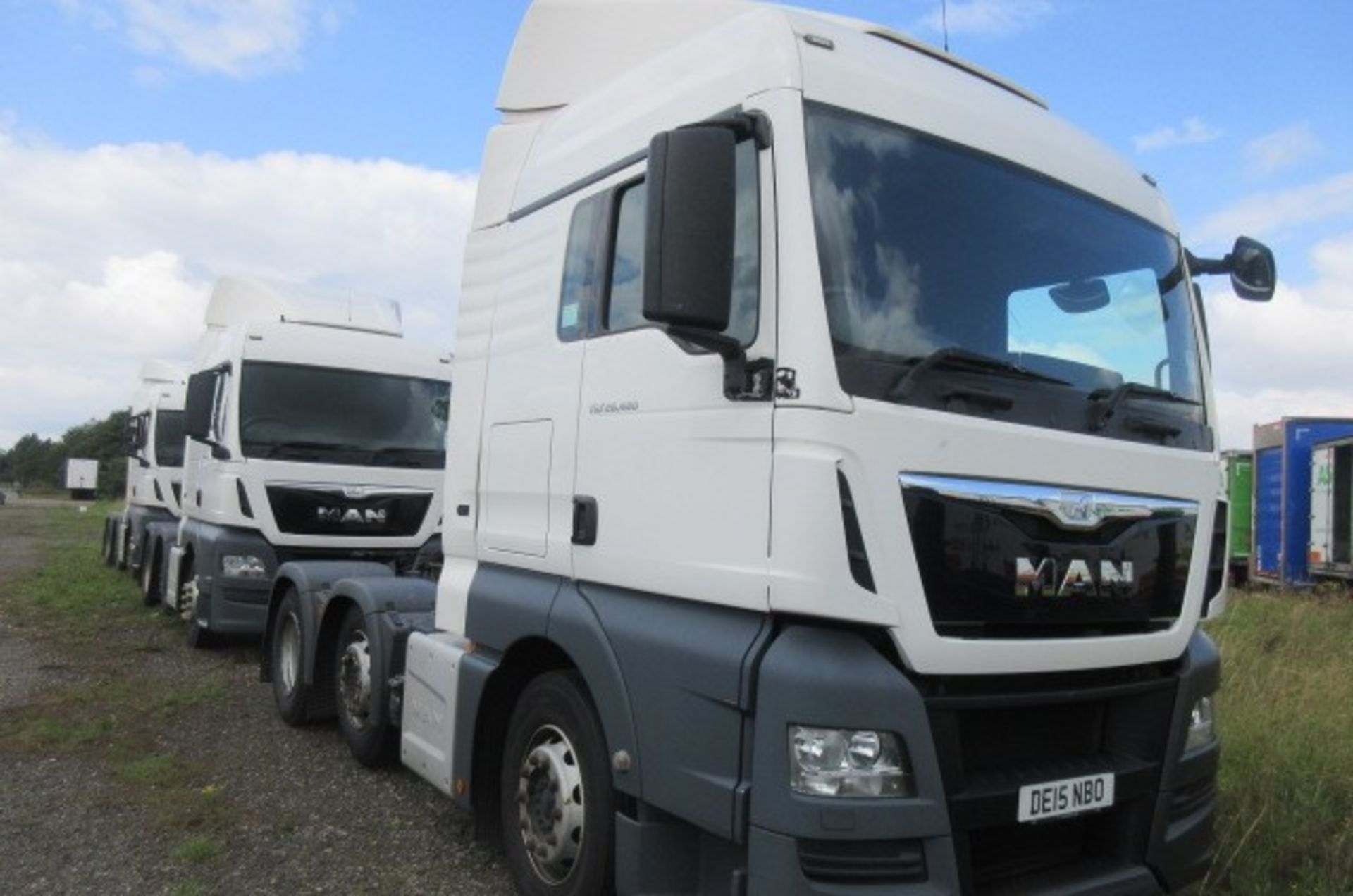 MAN TGX 26.480 6X2/2 BLS auto tractor unit (DE15 NBO)