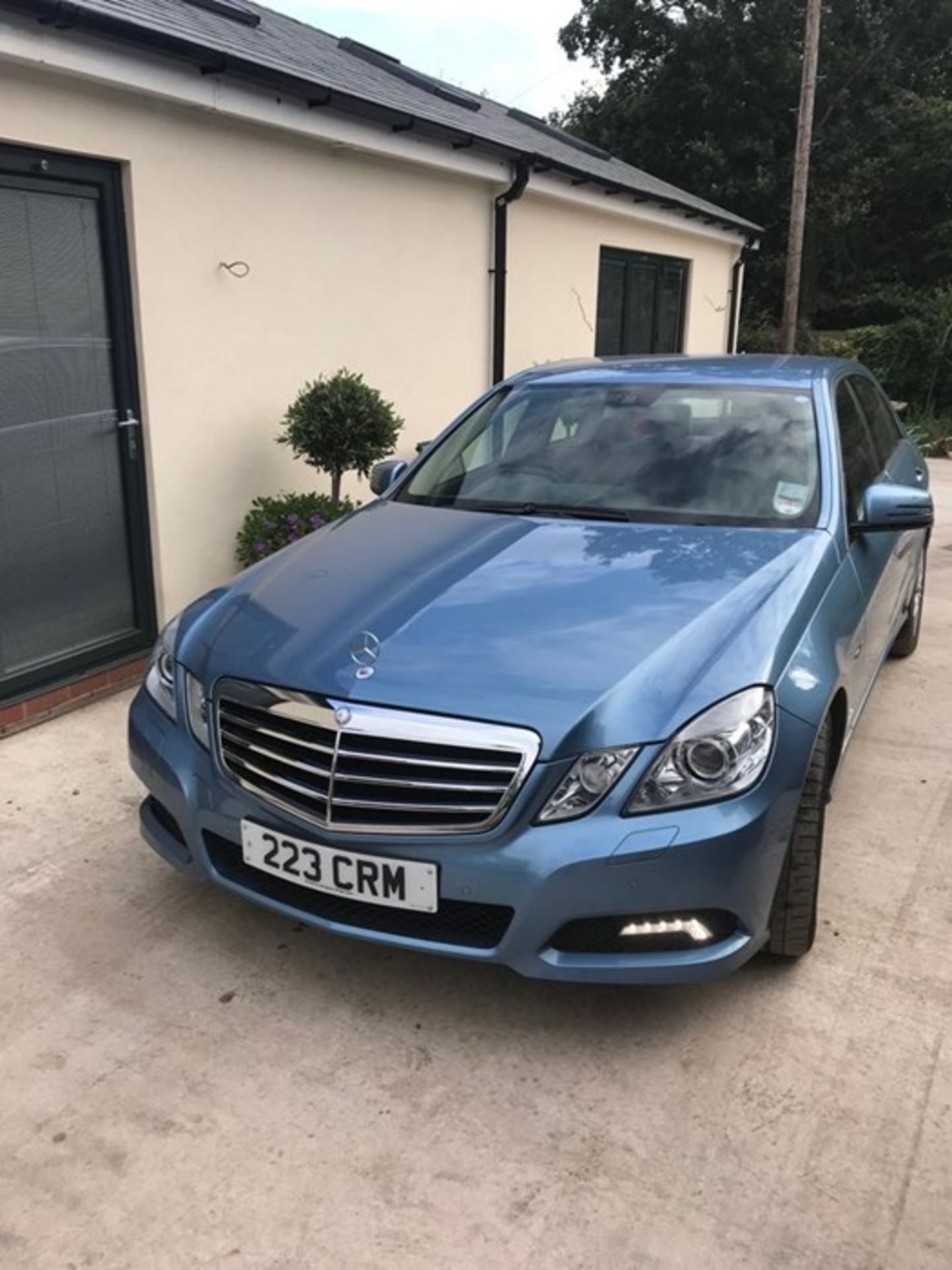 Mercedes-Benz E-Class E250 CDi Blueefficiency Avantgarde 4 door Tip Auto Diesel Saloon LOW MILEAGE