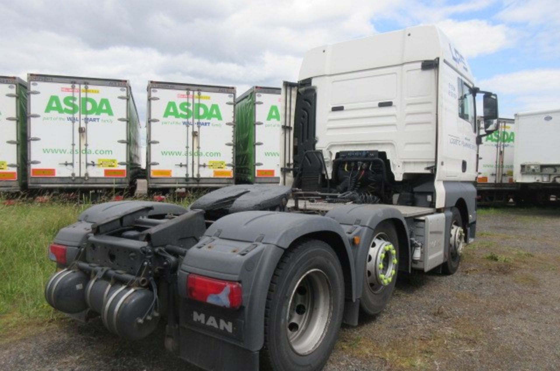 MAN TGX 26.480 6X2/2 BLS auto tractor unit (DF15 ESO) - Image 5 of 11