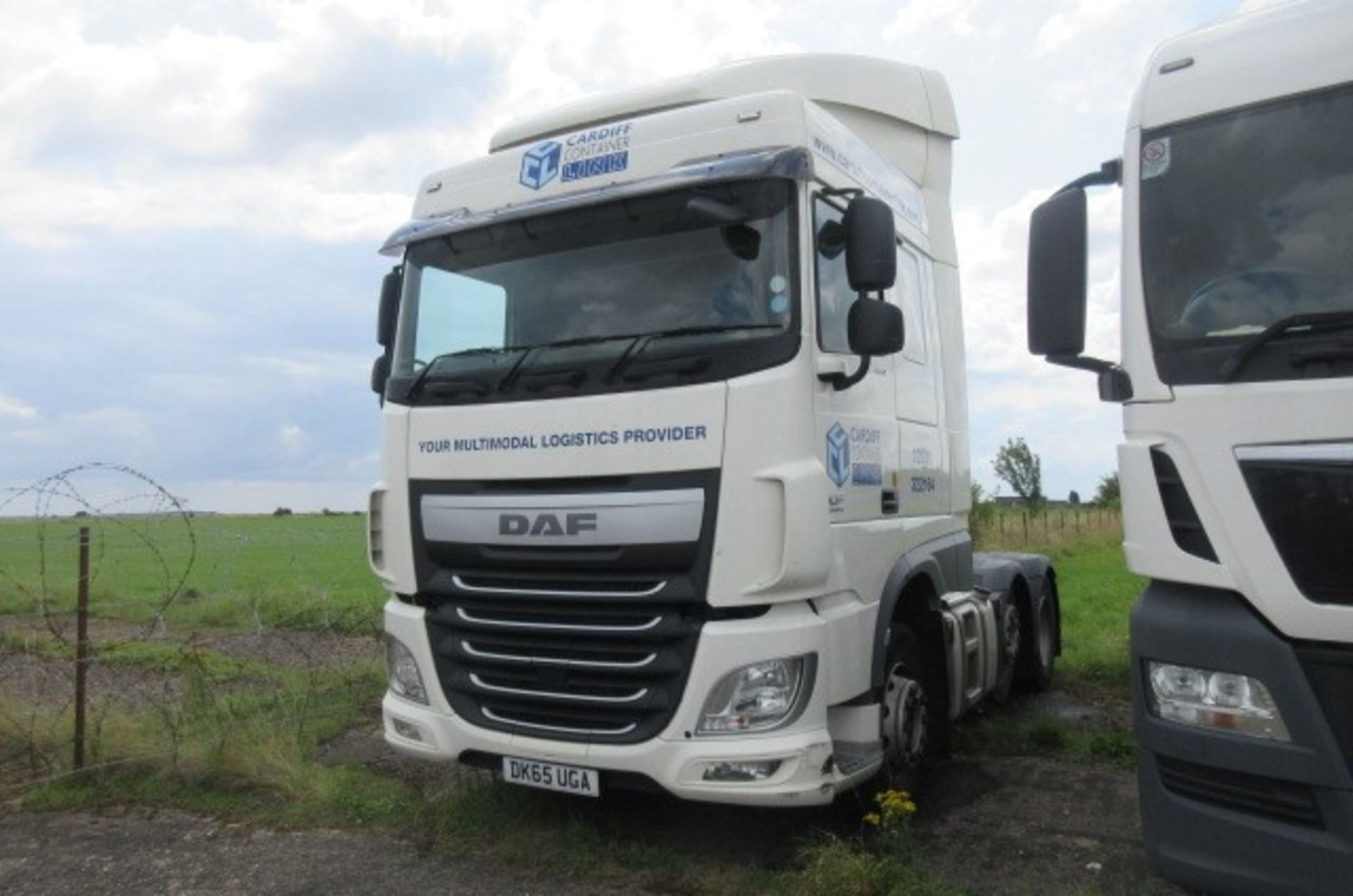 DAF XF 460 Euro 6FTG 6x2 auto tractor unit (DK65 UGA)