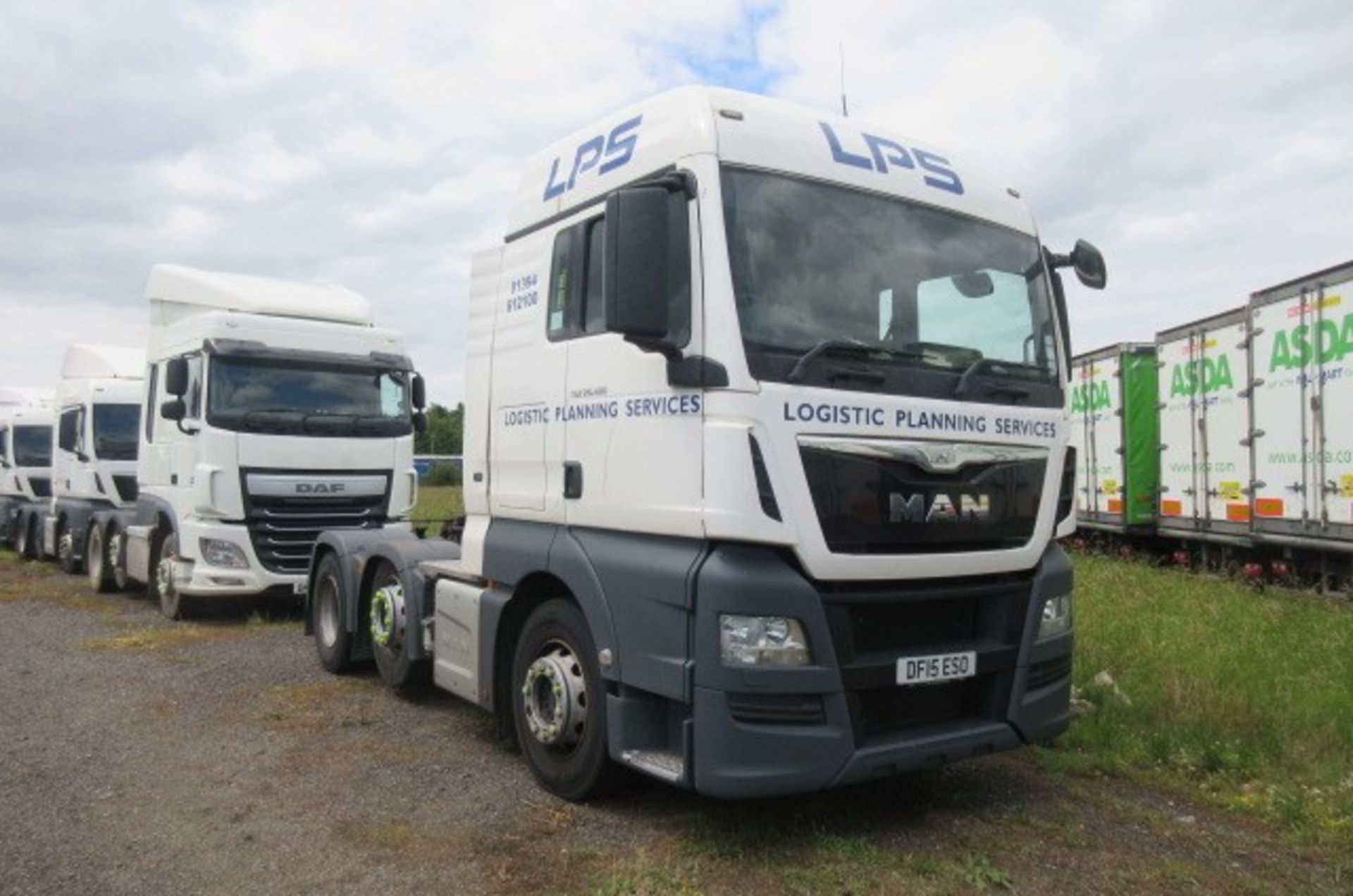 MAN TGX 26.480 6X2/2 BLS auto tractor unit (DF15 ESO)