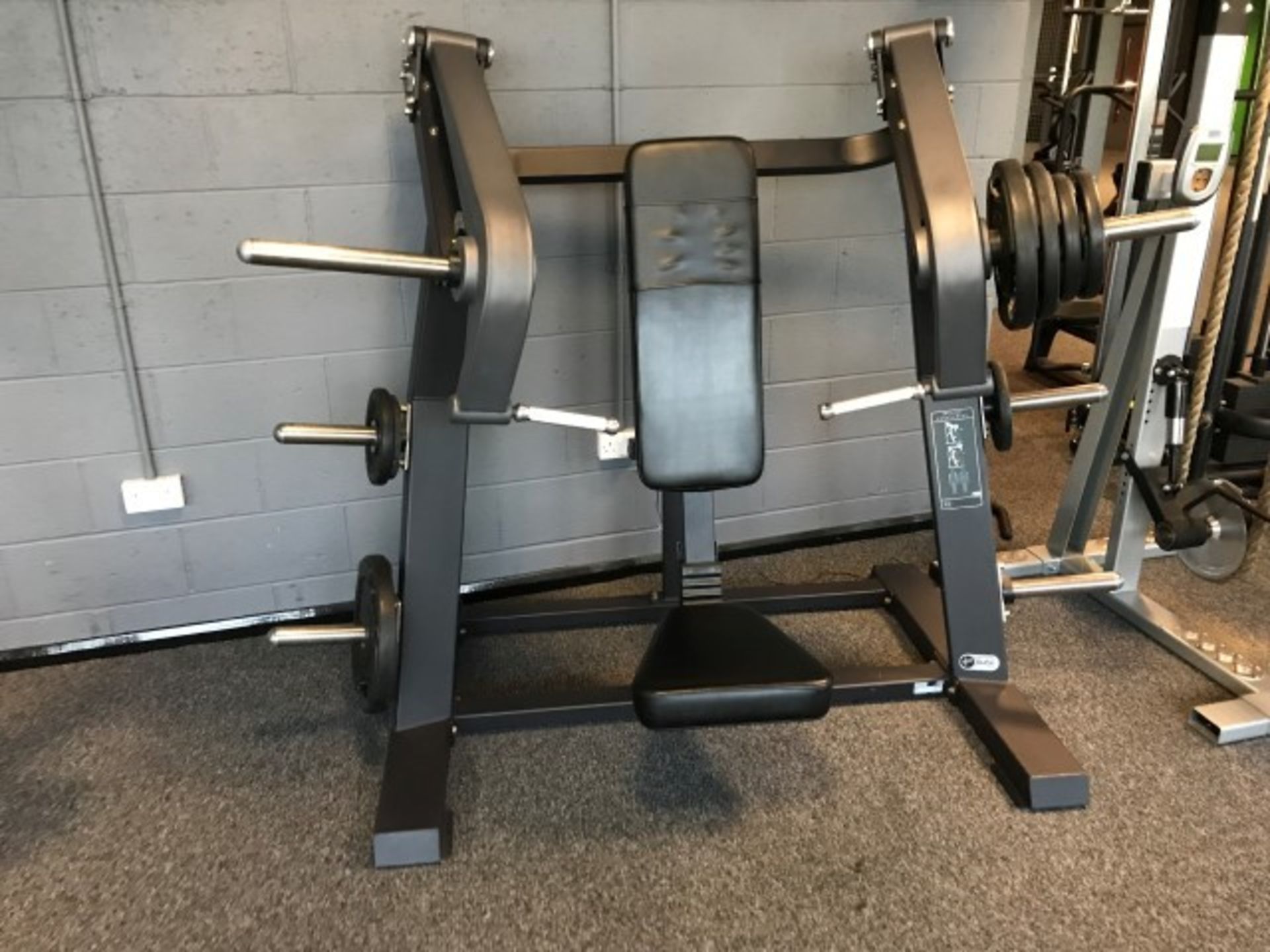 Pulse Fitness 312H incline chest press (2016)