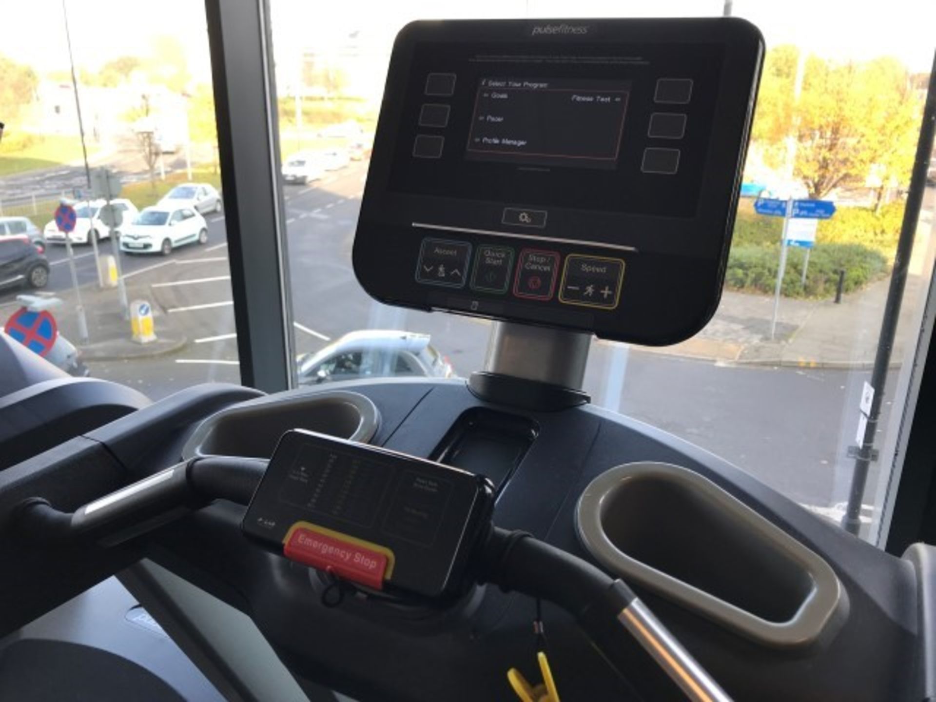 Pulse Fitness 260G treadmill (2016) - Image 2 of 3