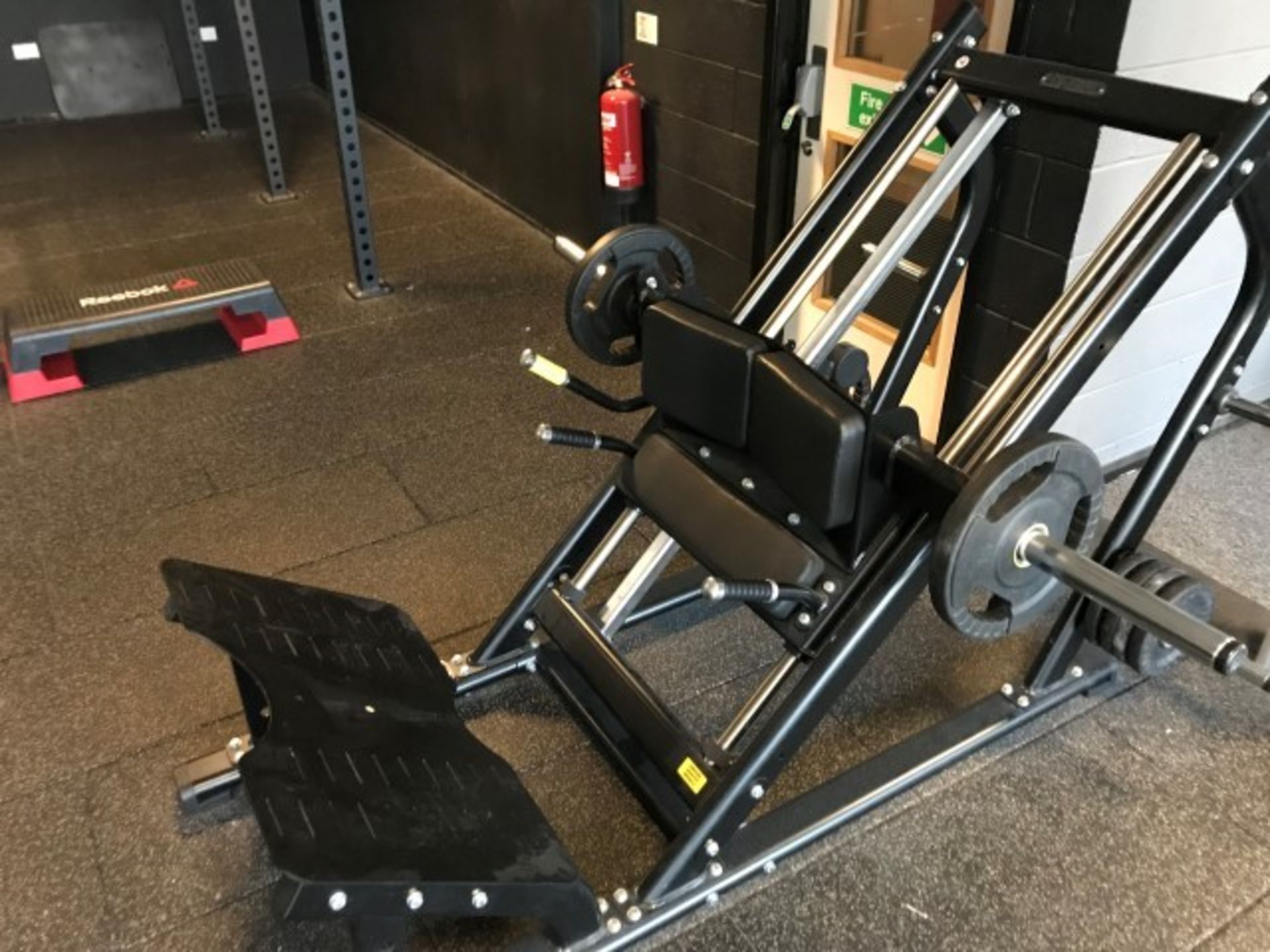 Exigo-UK hack squat machine - Image 2 of 2