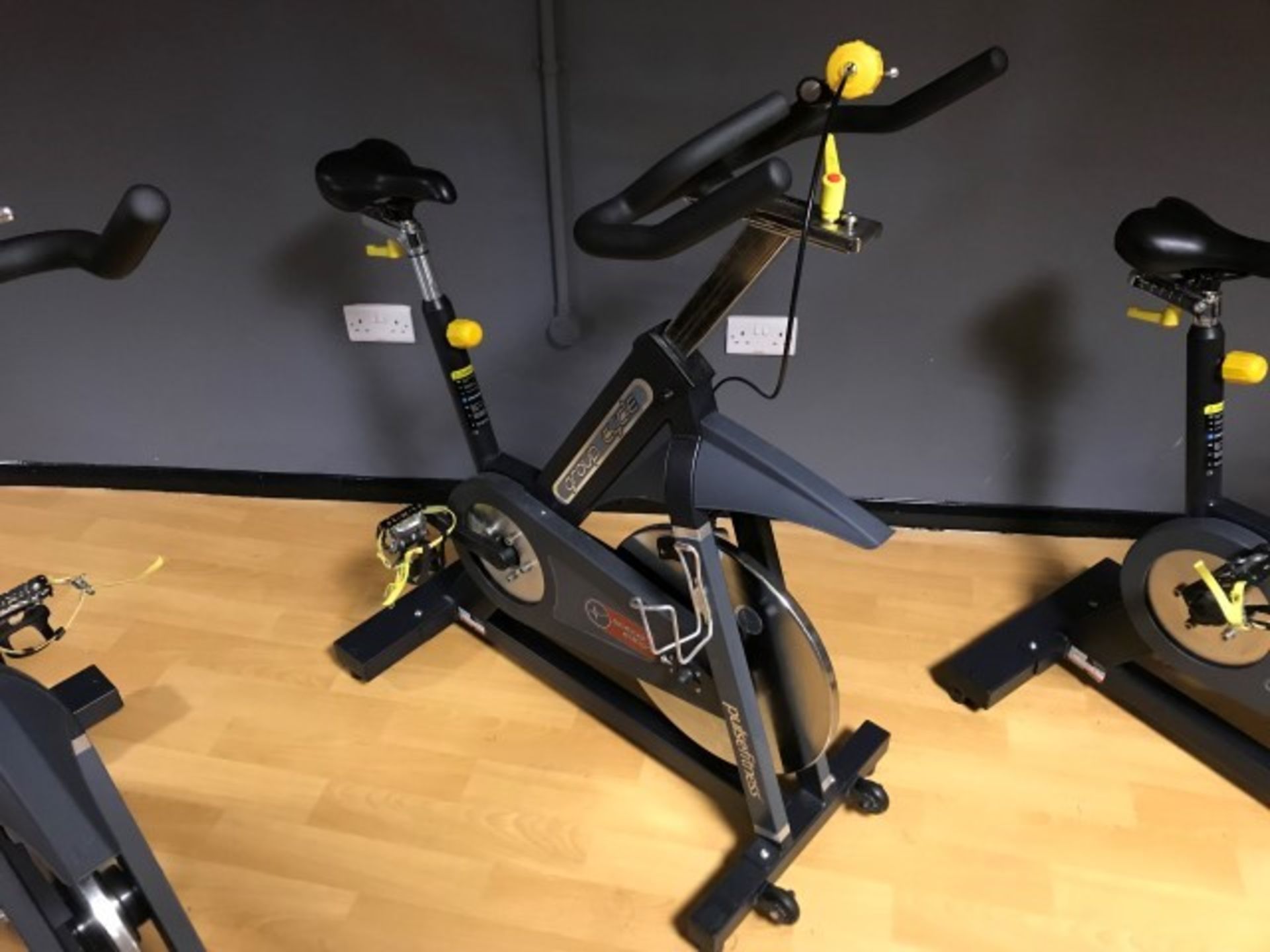 Pulse Fitness 225G Group Cycle spinning bicycle (2017)