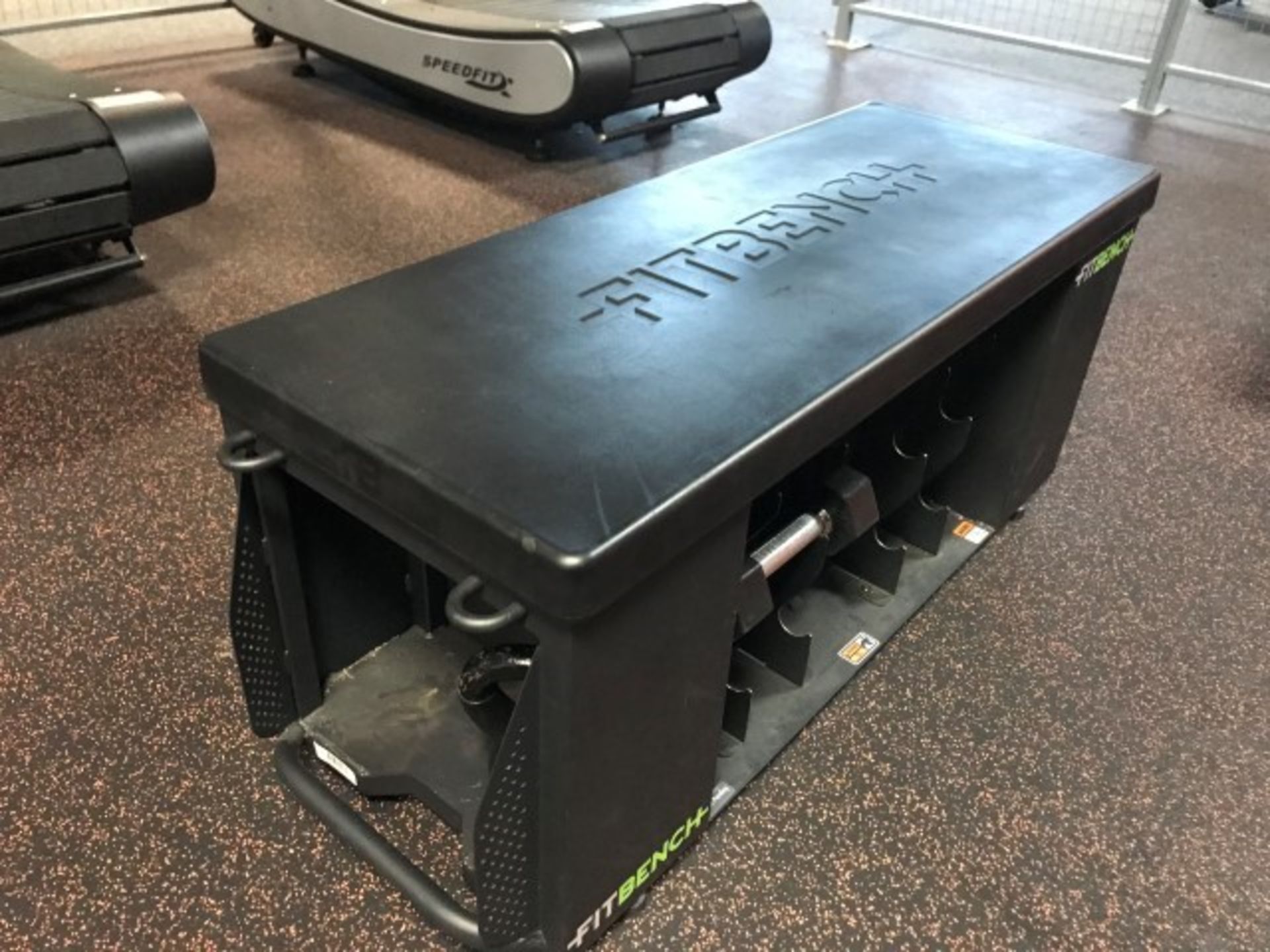 Fitbench mobile bench with free weights - Image 2 of 2