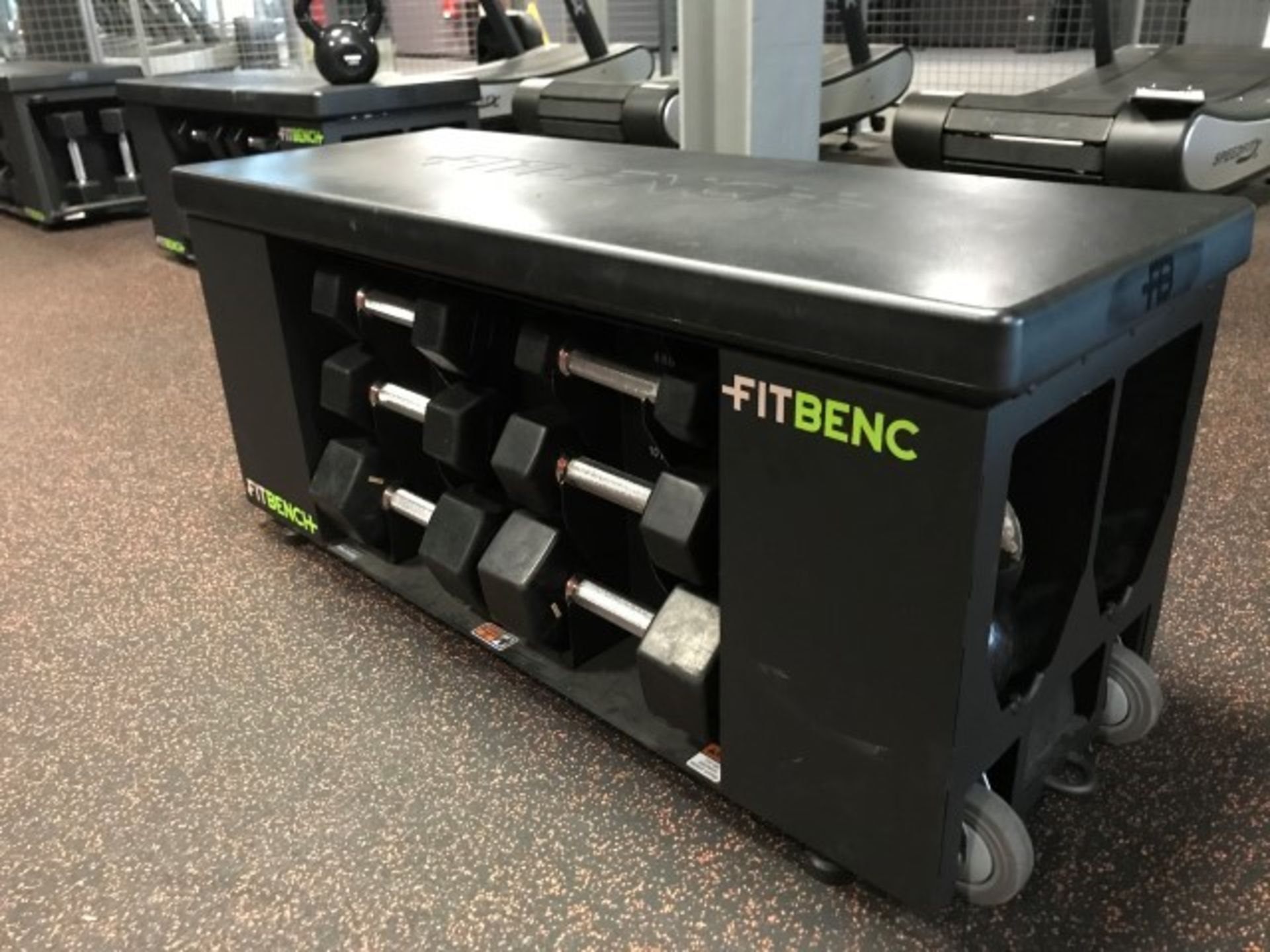 Fitbench mobile bench with free weights - Image 2 of 2