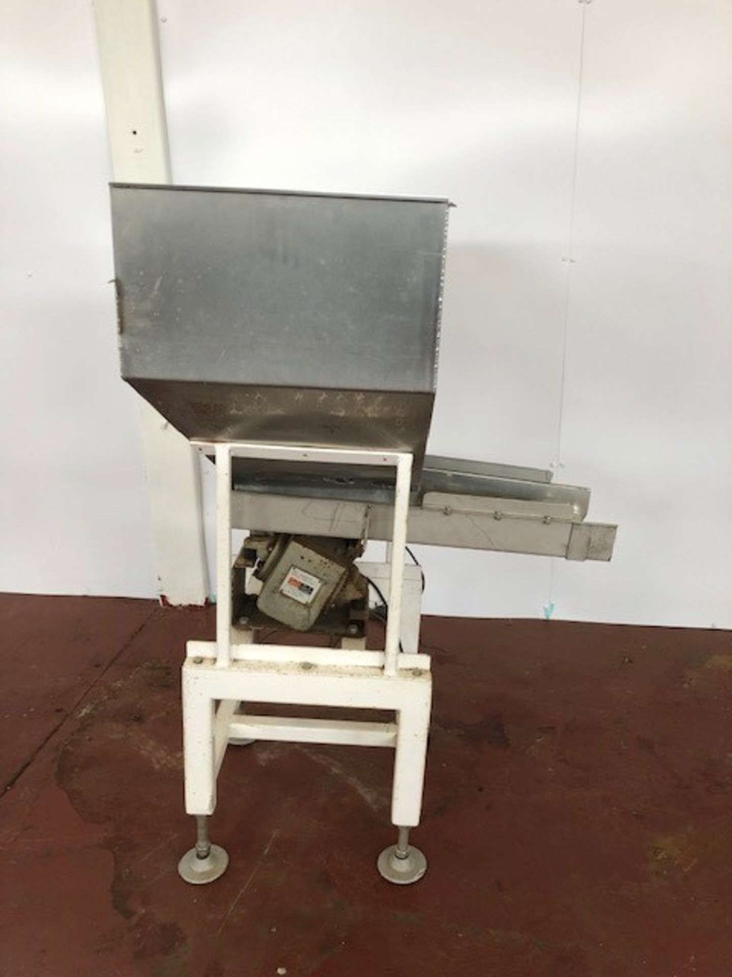 stainless steel vibratory feeder - Image 2 of 4