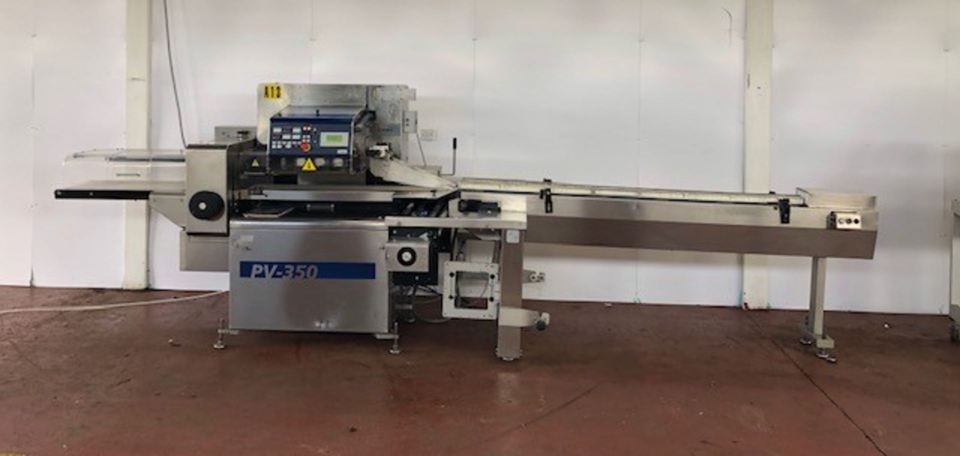 Ulma PV-350-X flow wrapper