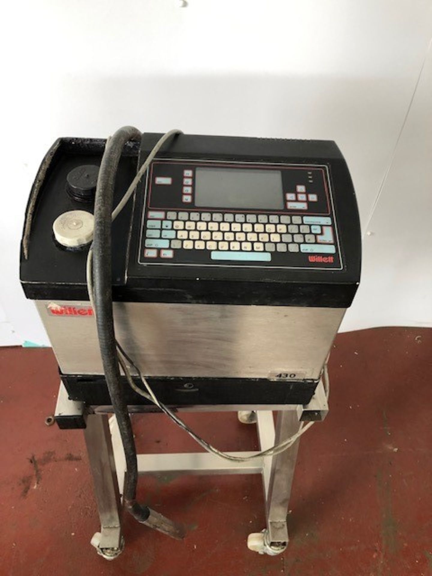 Willet 430 inkjet coder on mobile stand