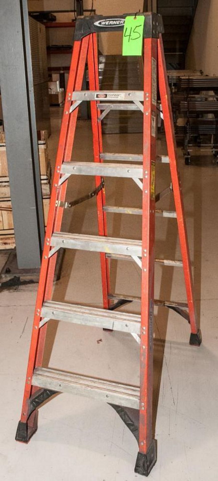Werner 6' Fiberglass Step Ladder, 300 lb Cap.