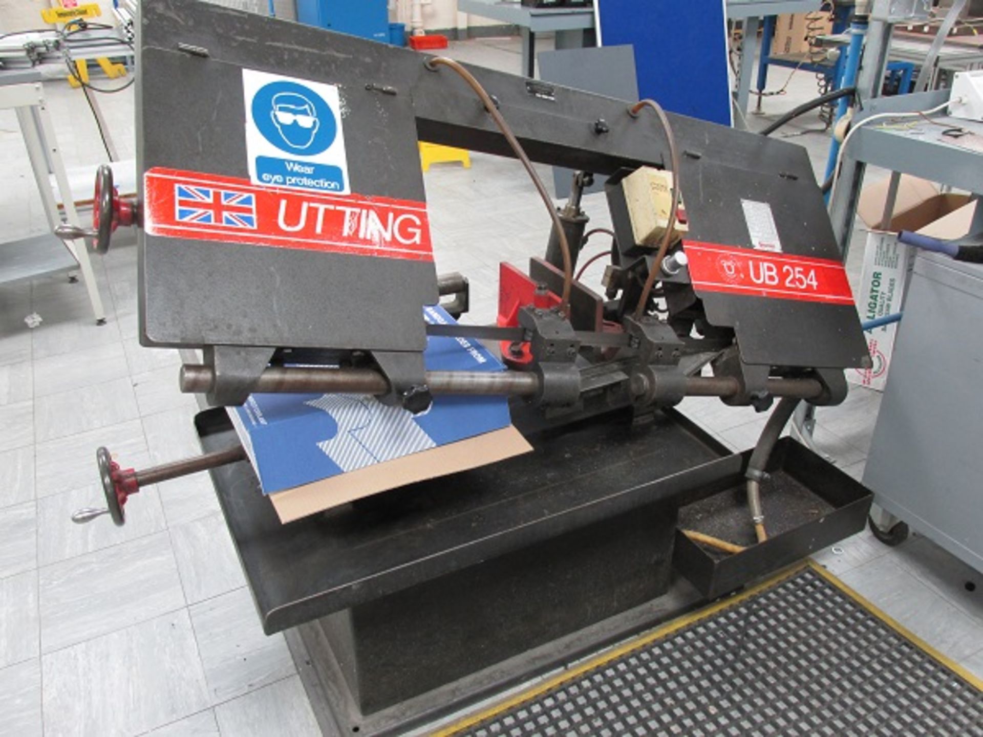 Utting UB 254 10" Horizontal Bandsaw