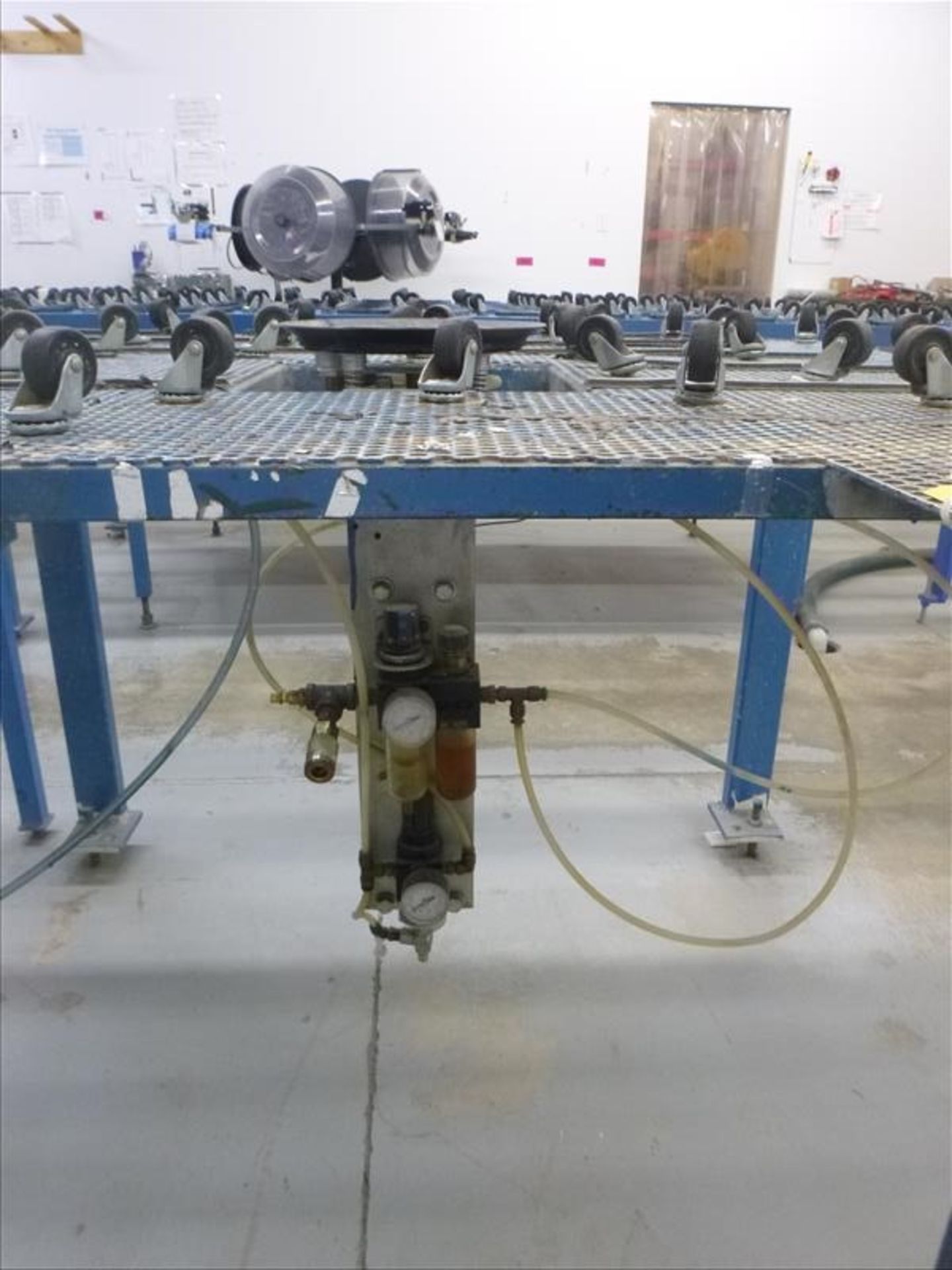 Besten 48" x 48" applicator table, mod. 62 Mast 48X48, ser. no. 62602-0306 (2006) - Image 2 of 3